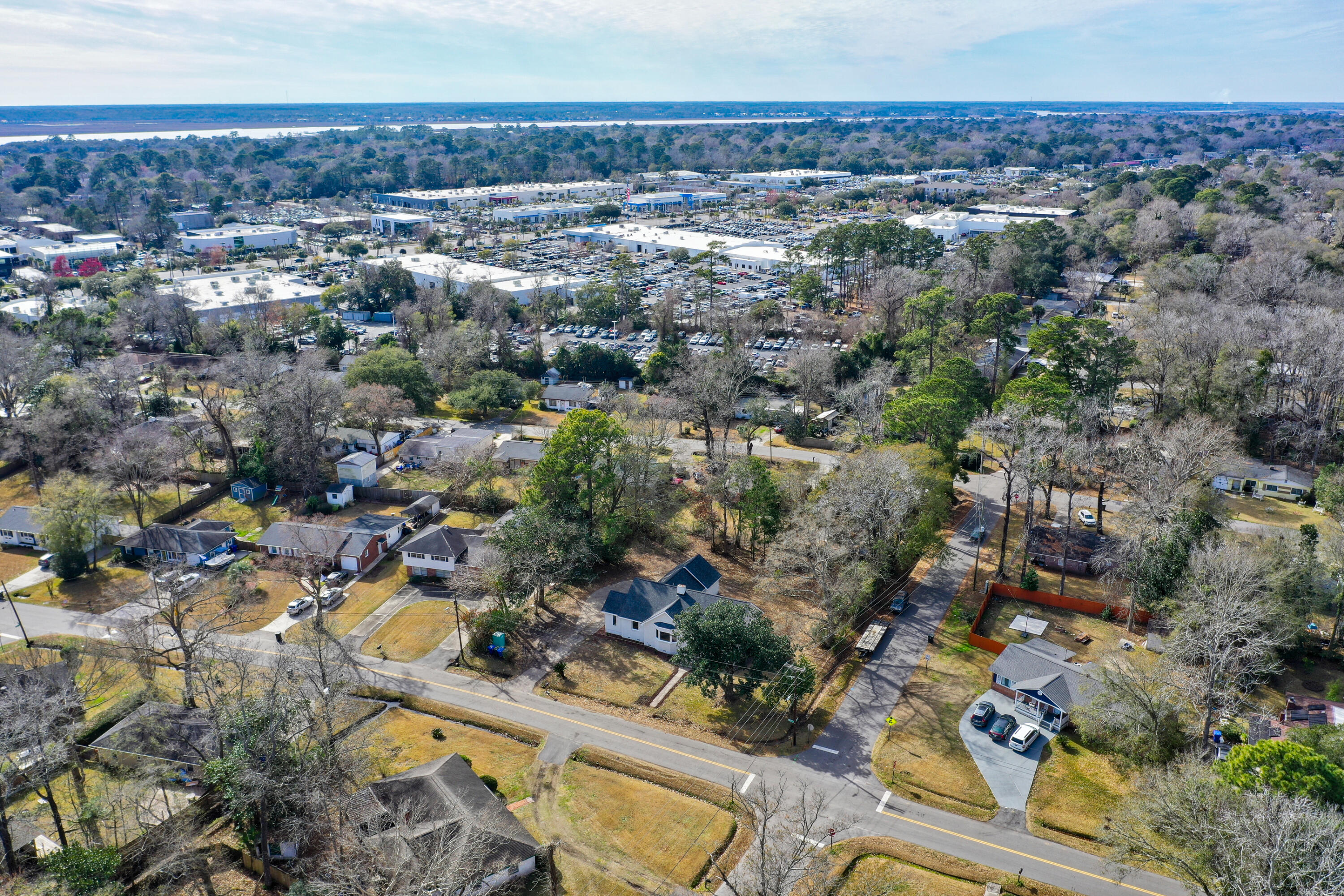 663 Wantoot Boulevard