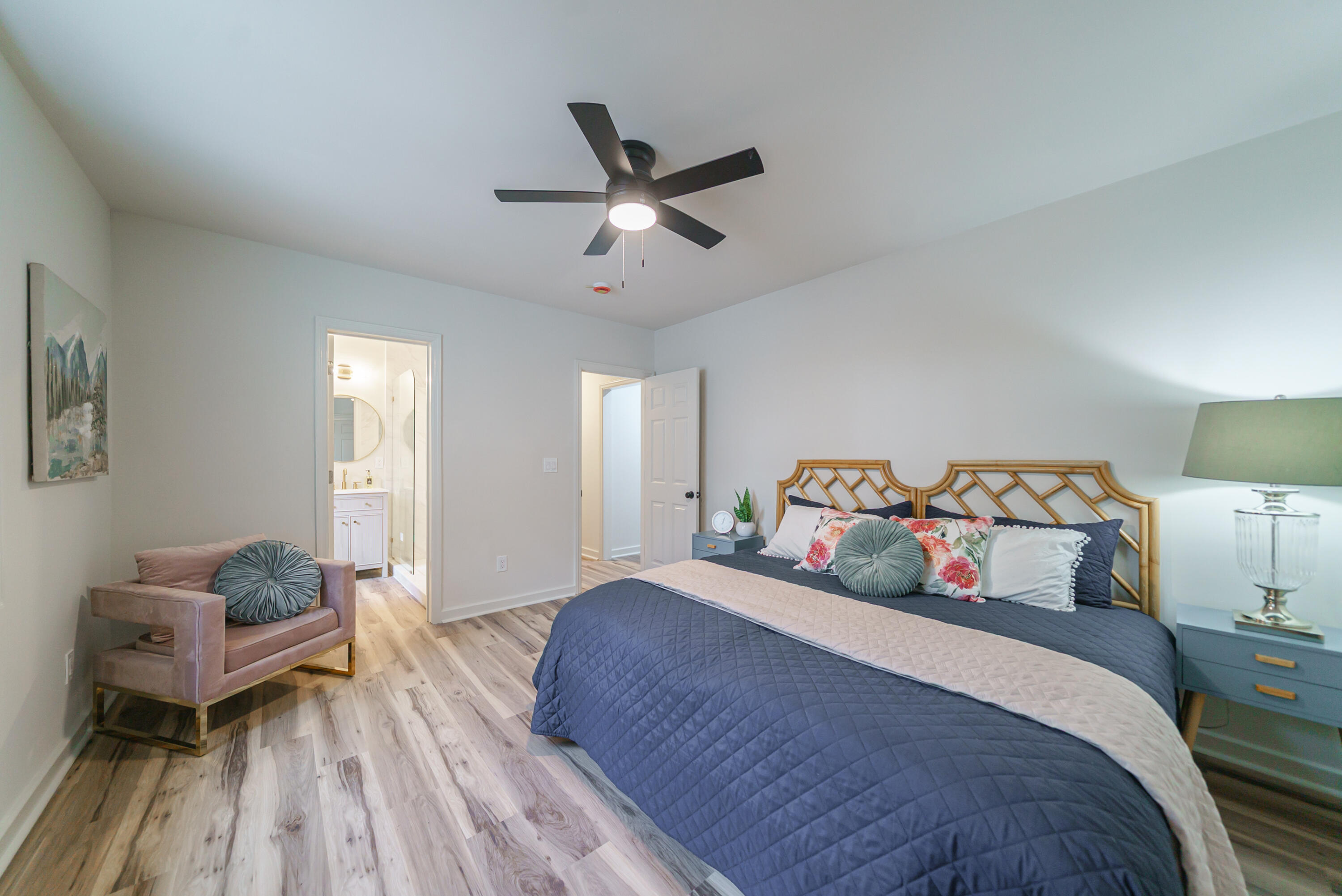 663 Wantoot Boulevard