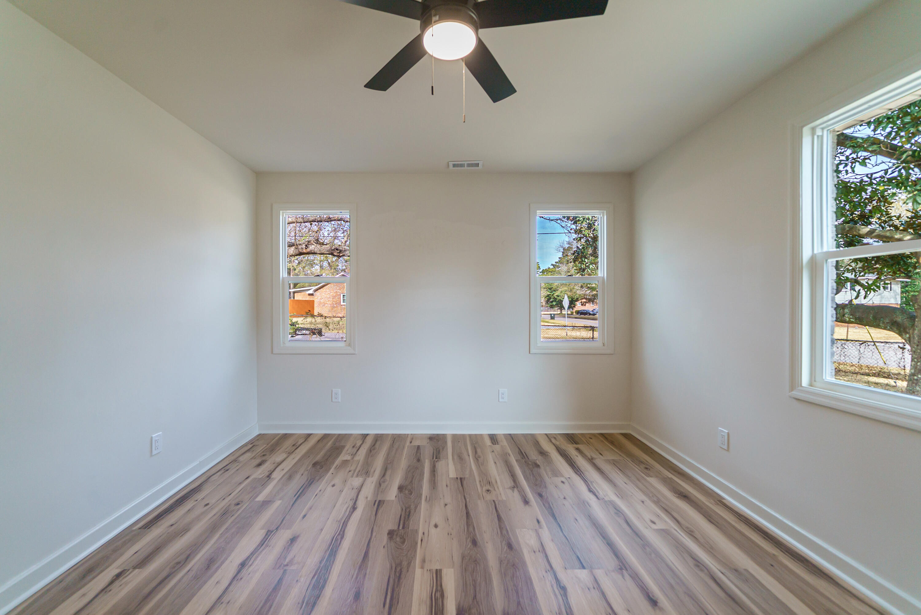 663 Wantoot Boulevard