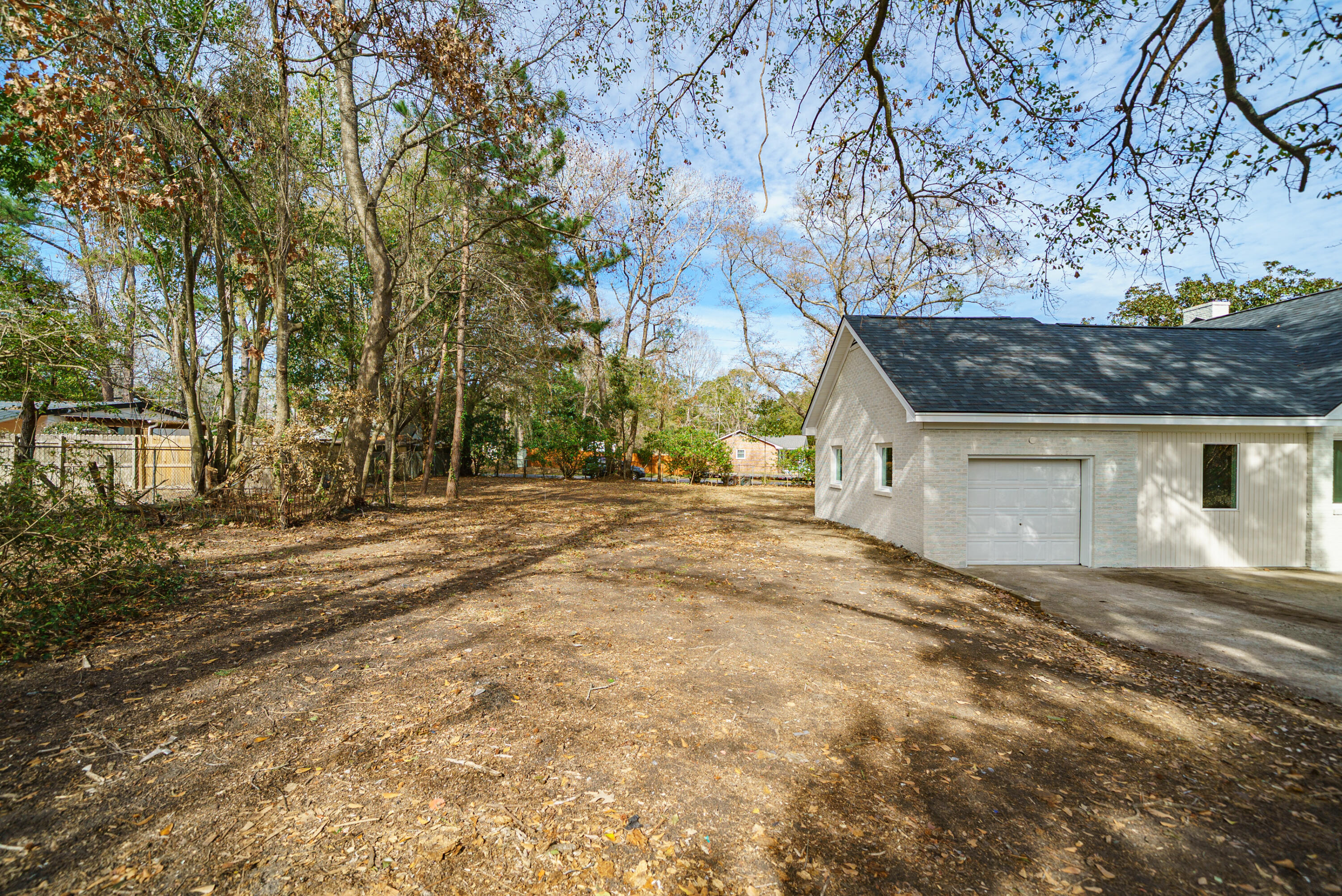 663 Wantoot Boulevard