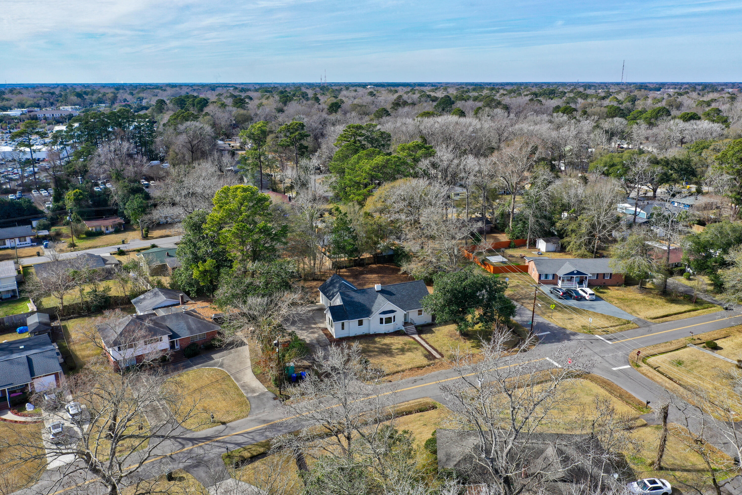 663 Wantoot Boulevard