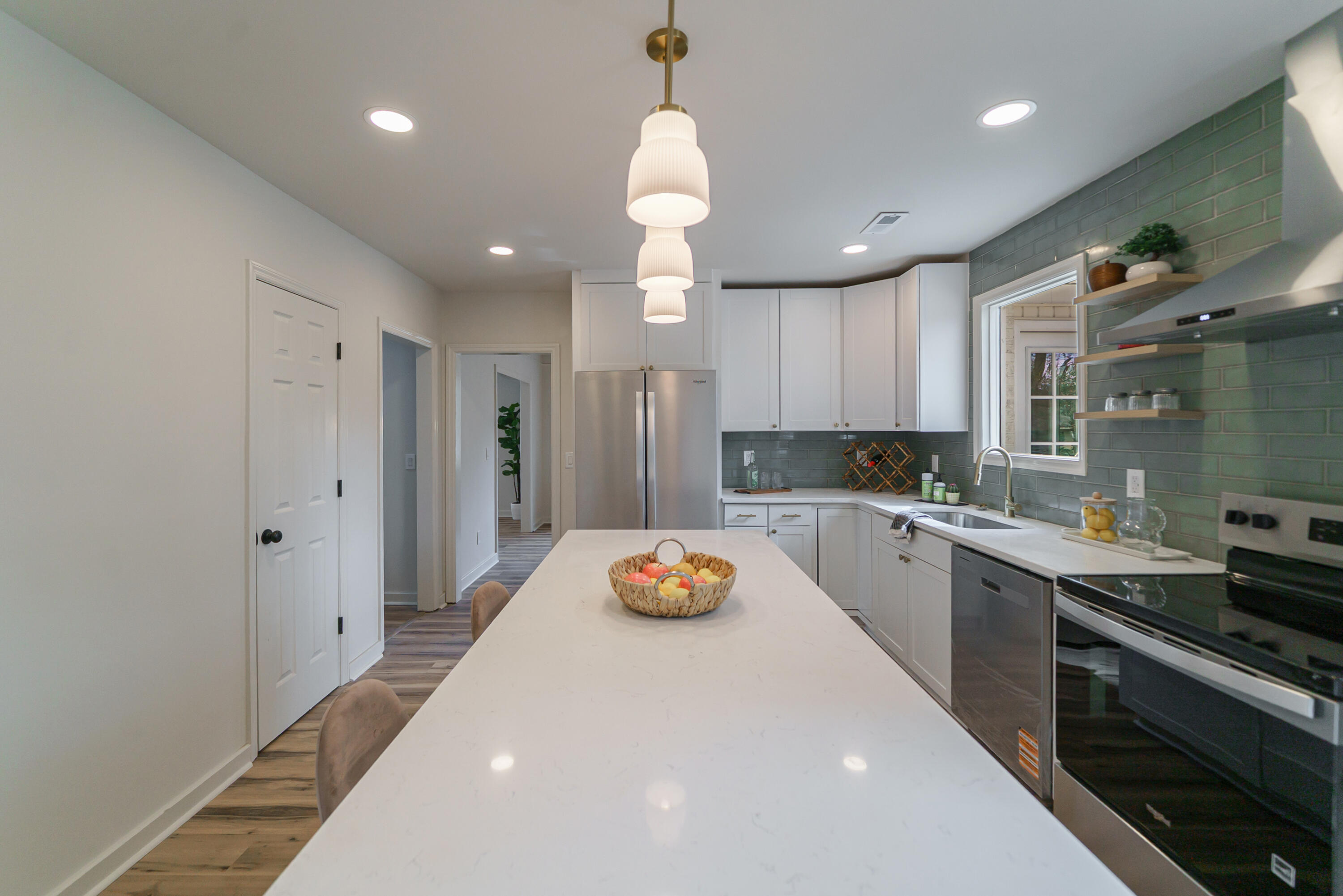 663 Wantoot Boulevard