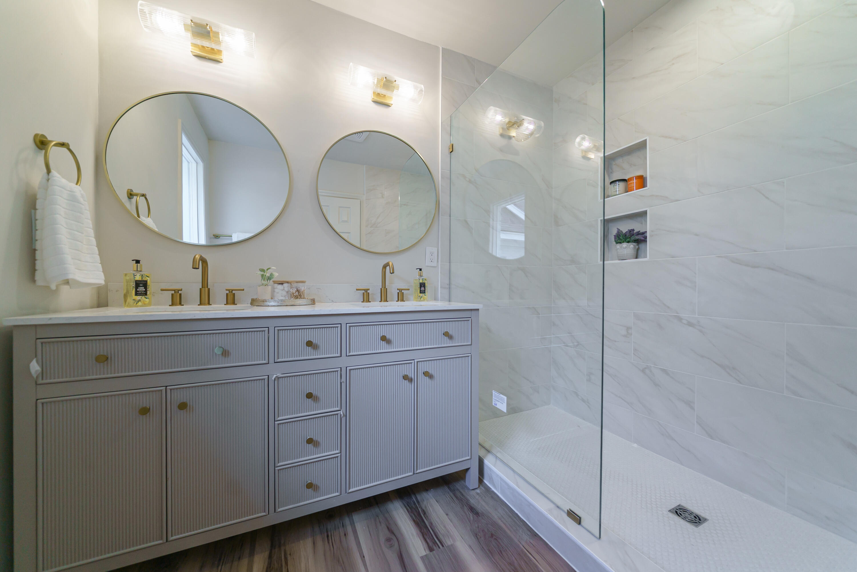 663 Wantoot Boulevard