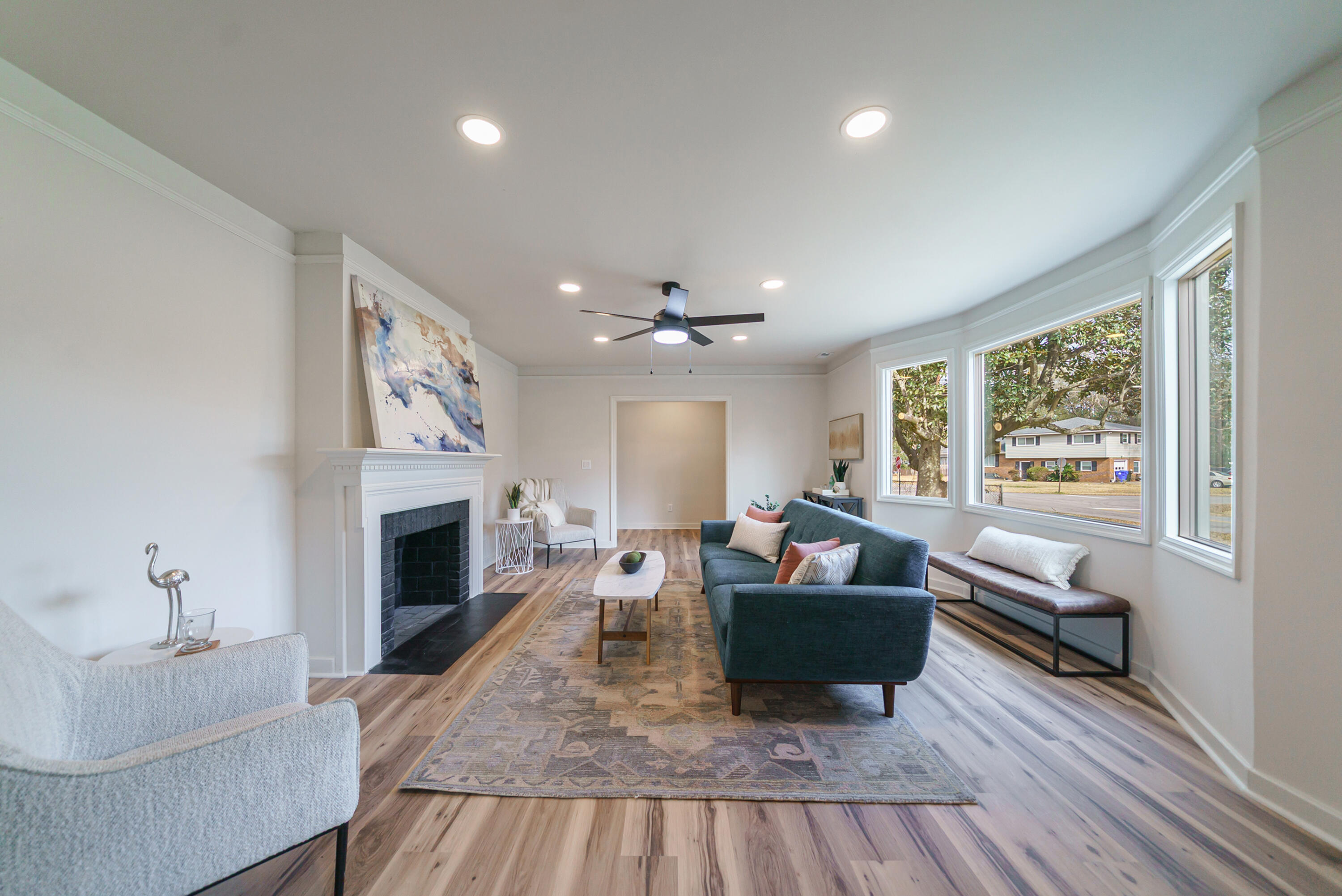 663 Wantoot Boulevard