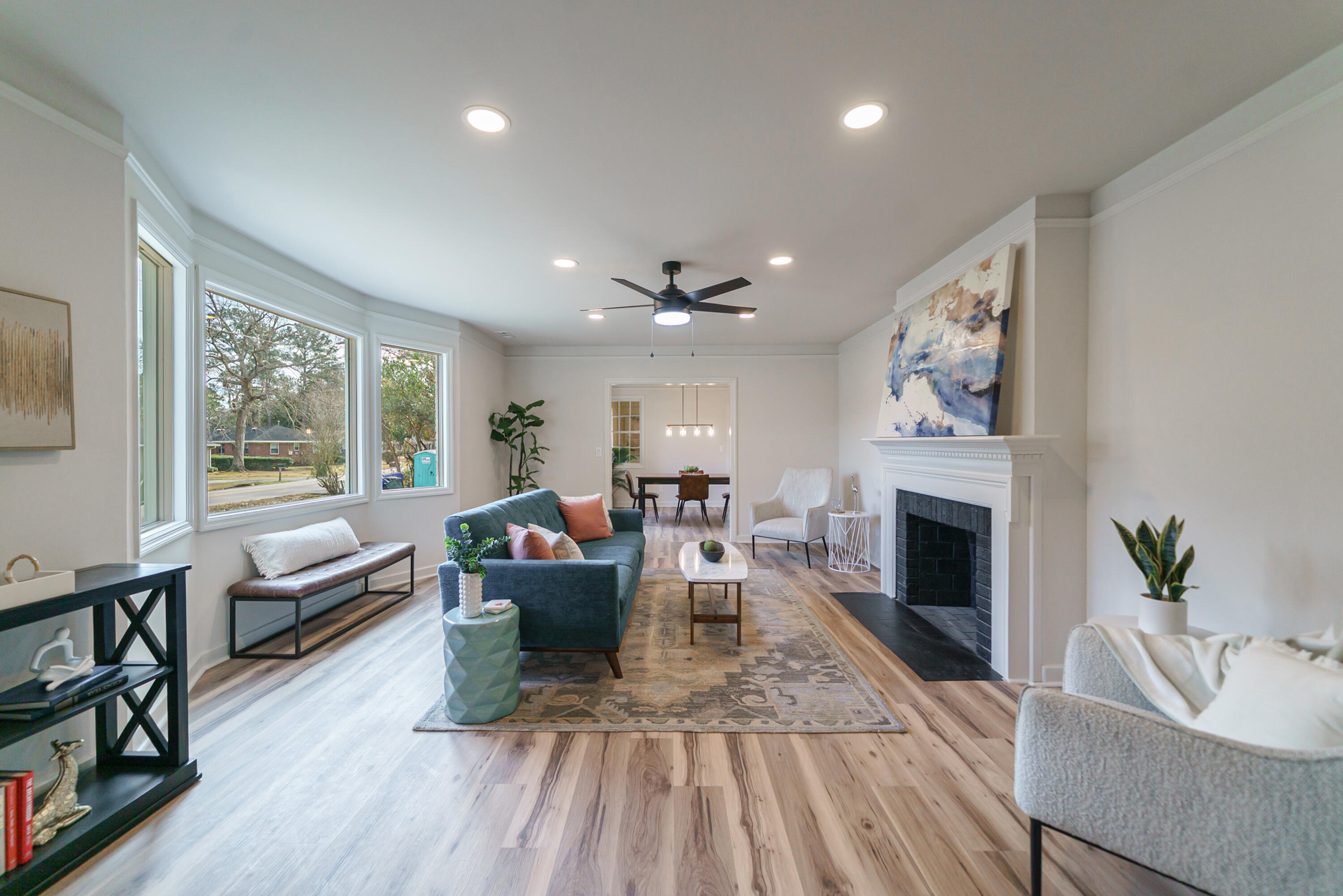 663 Wantoot Boulevard