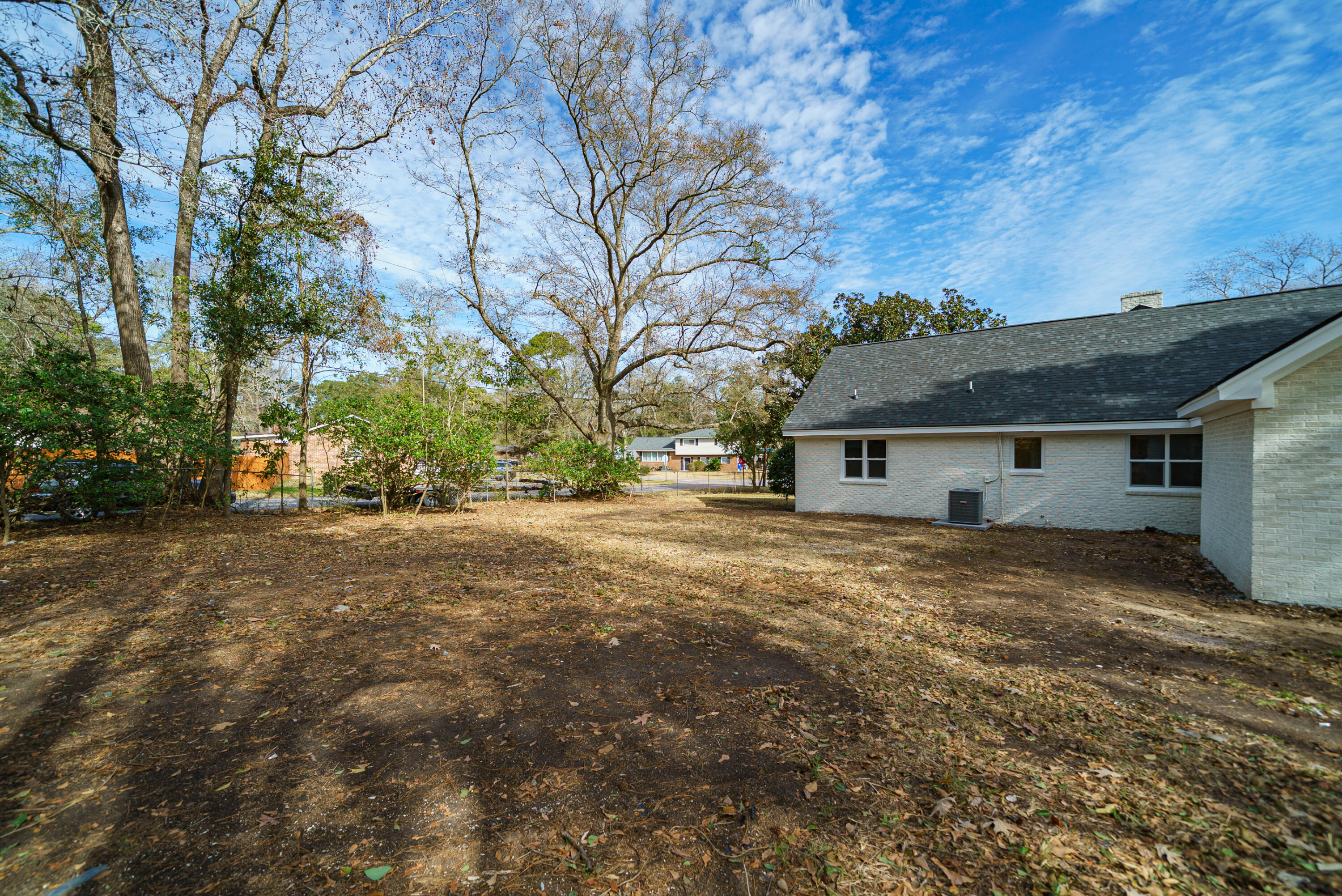 663 Wantoot Boulevard