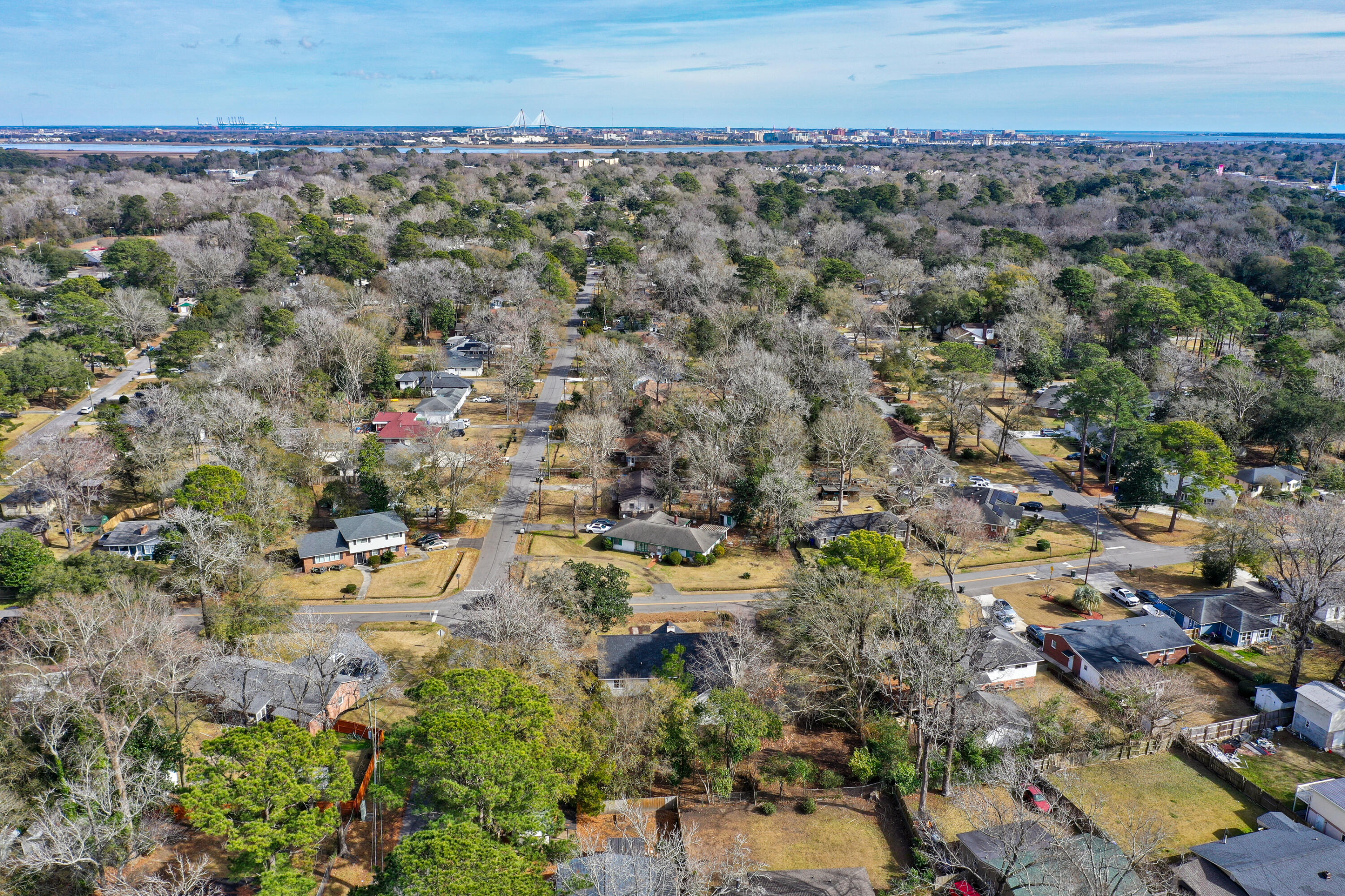 663 Wantoot Boulevard