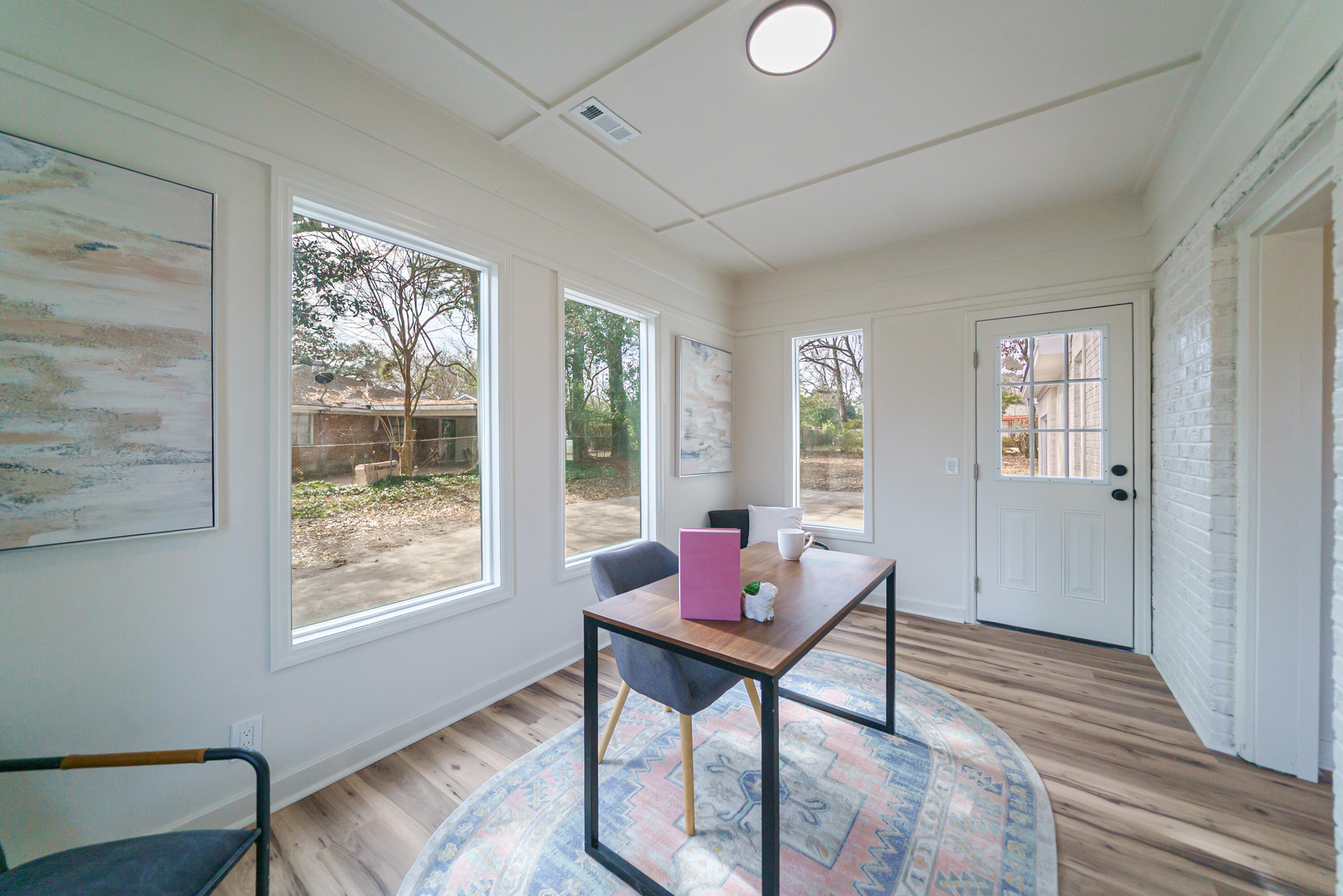 663 Wantoot Boulevard