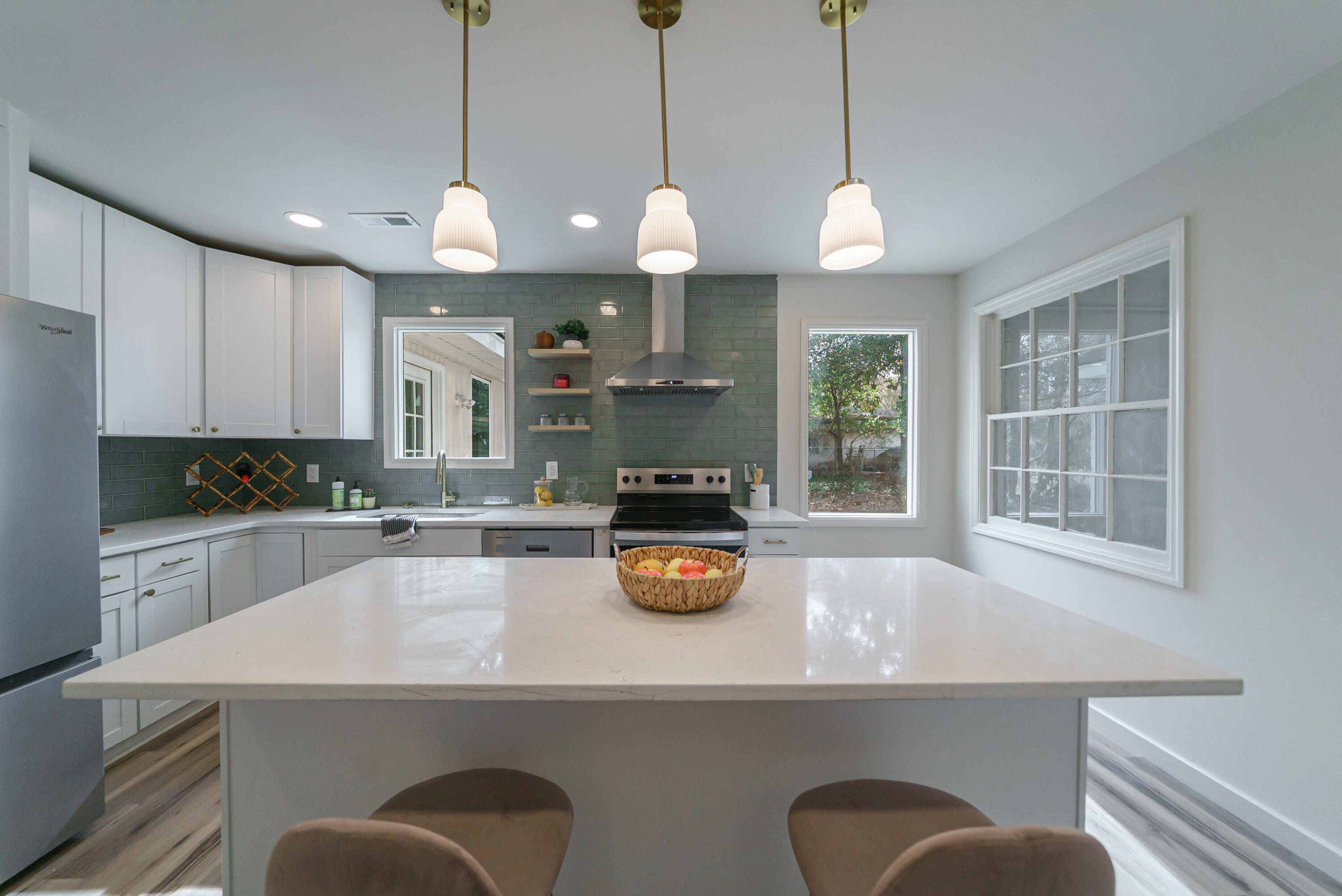 663 Wantoot Boulevard