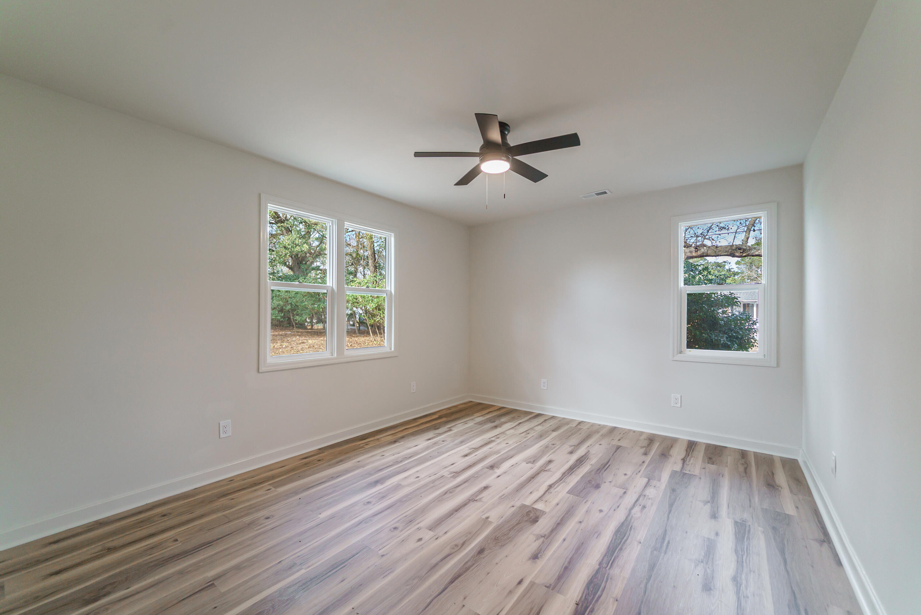 663 Wantoot Boulevard