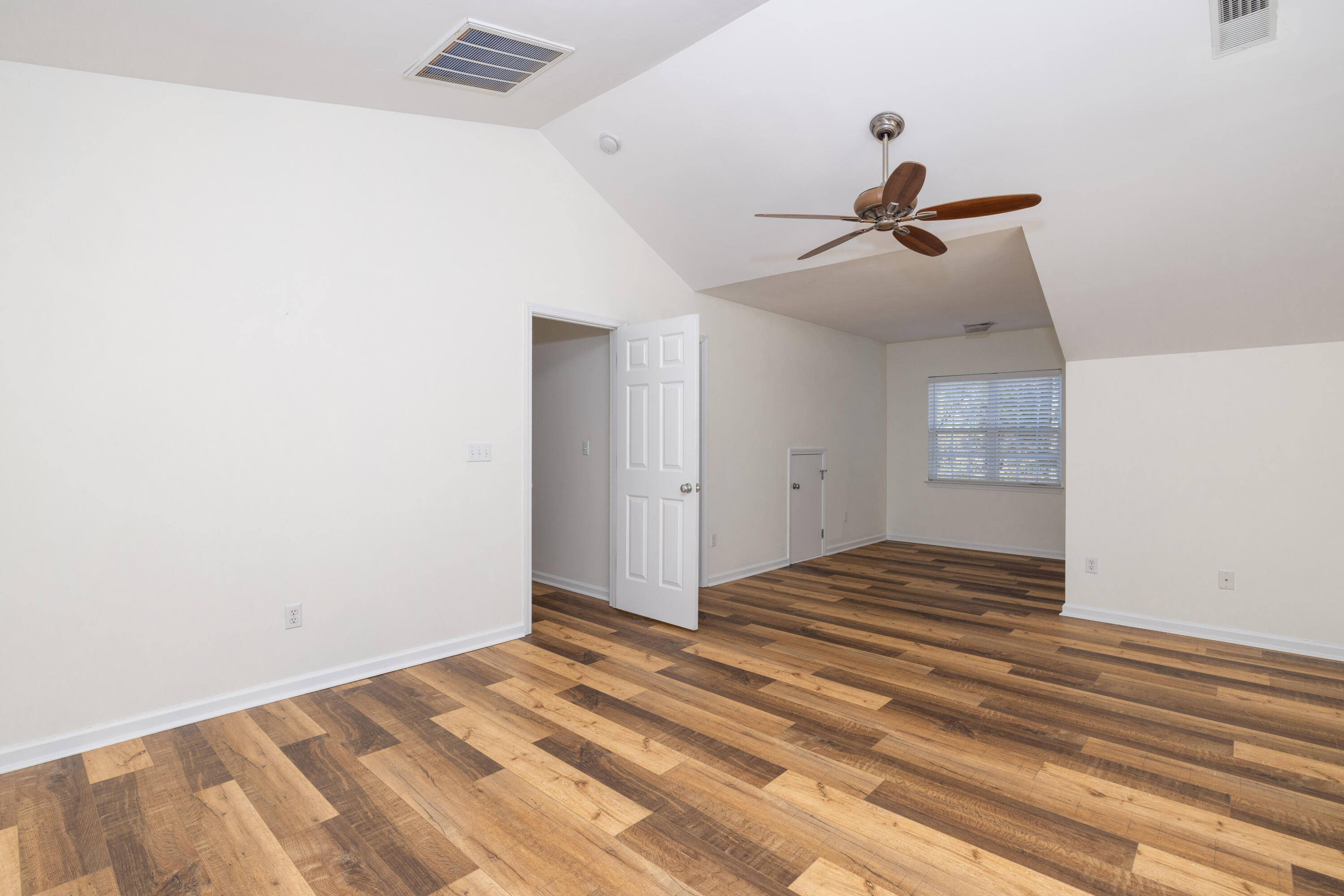 7552 Hawks Circle