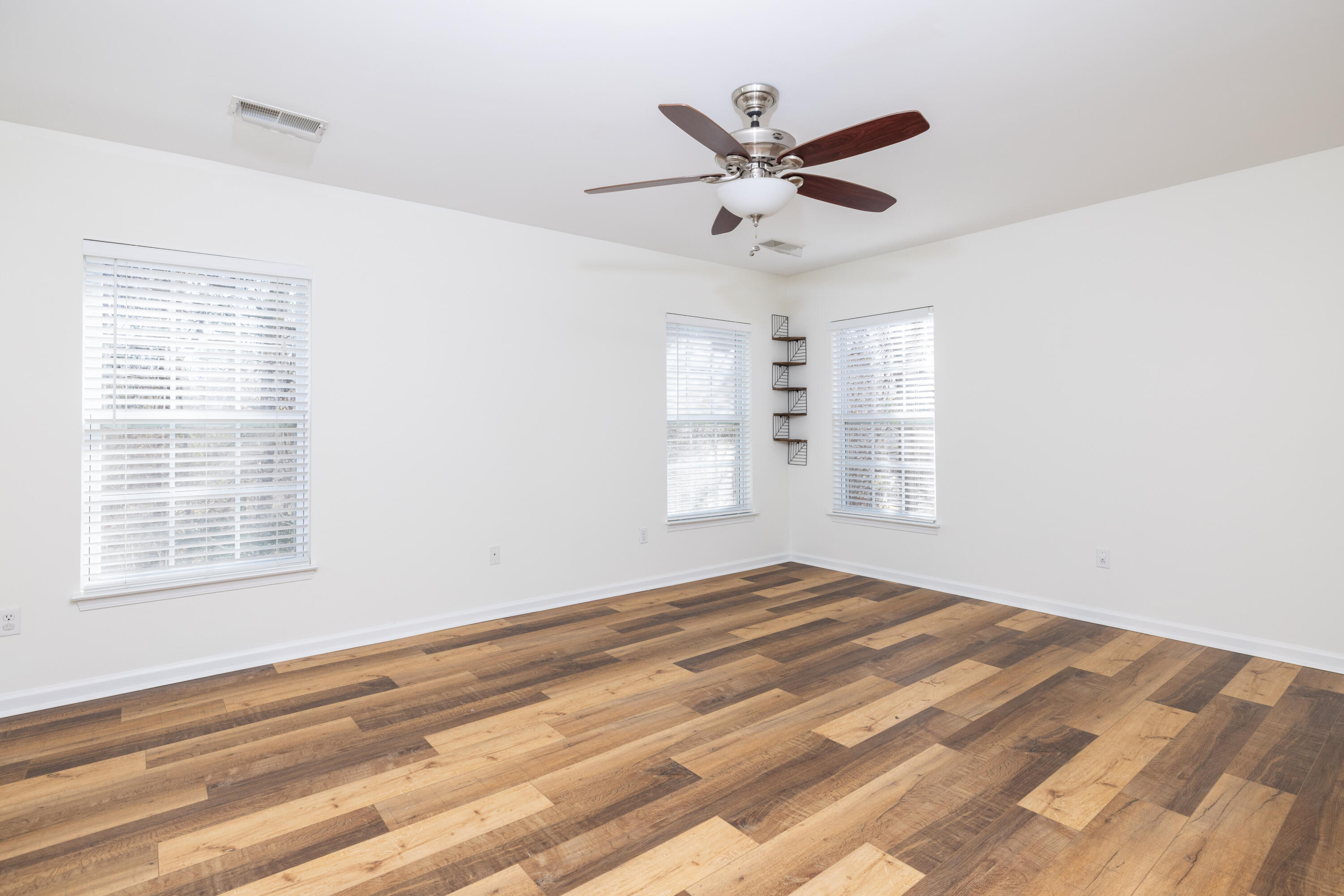 7552 Hawks Circle