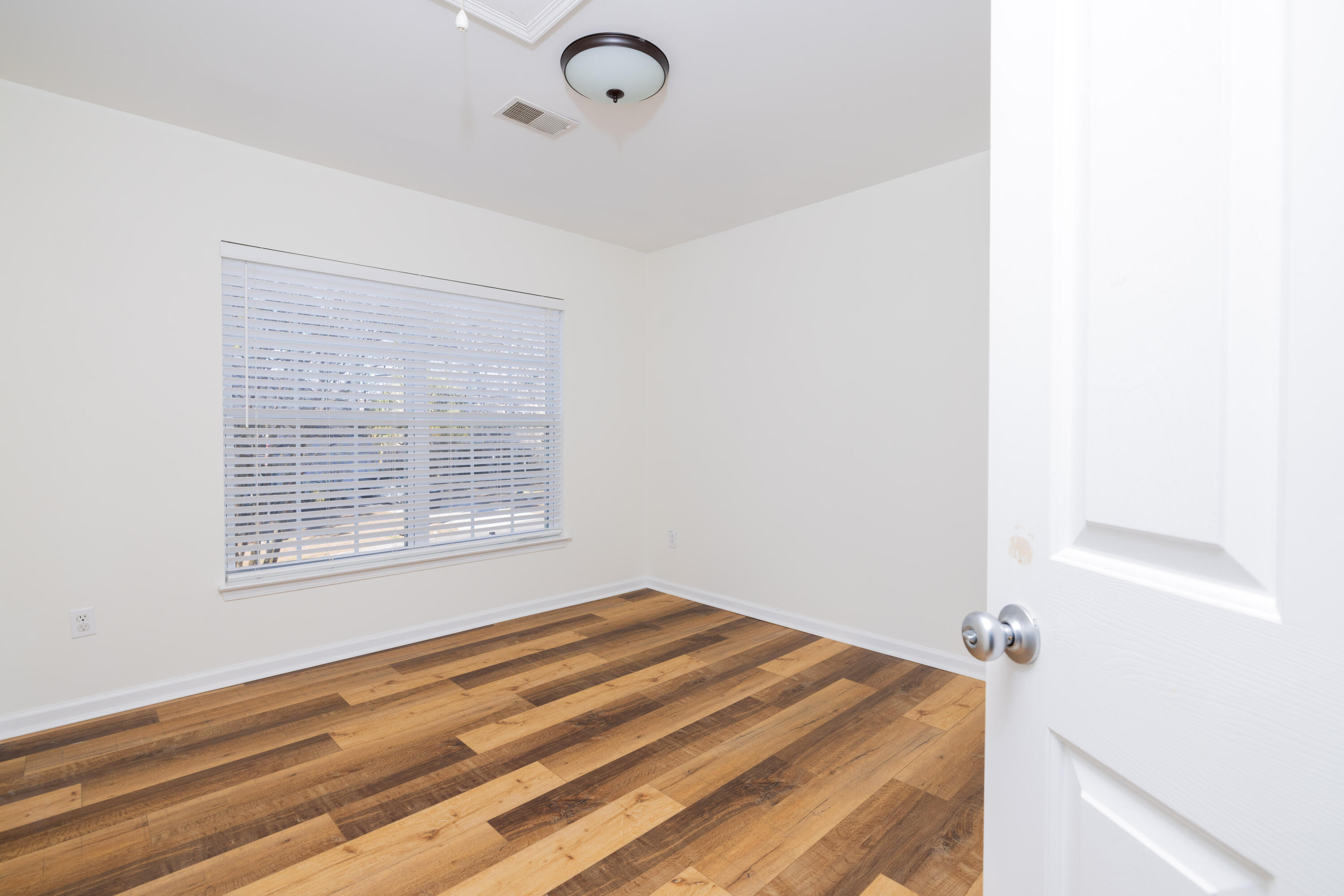 7552 Hawks Circle