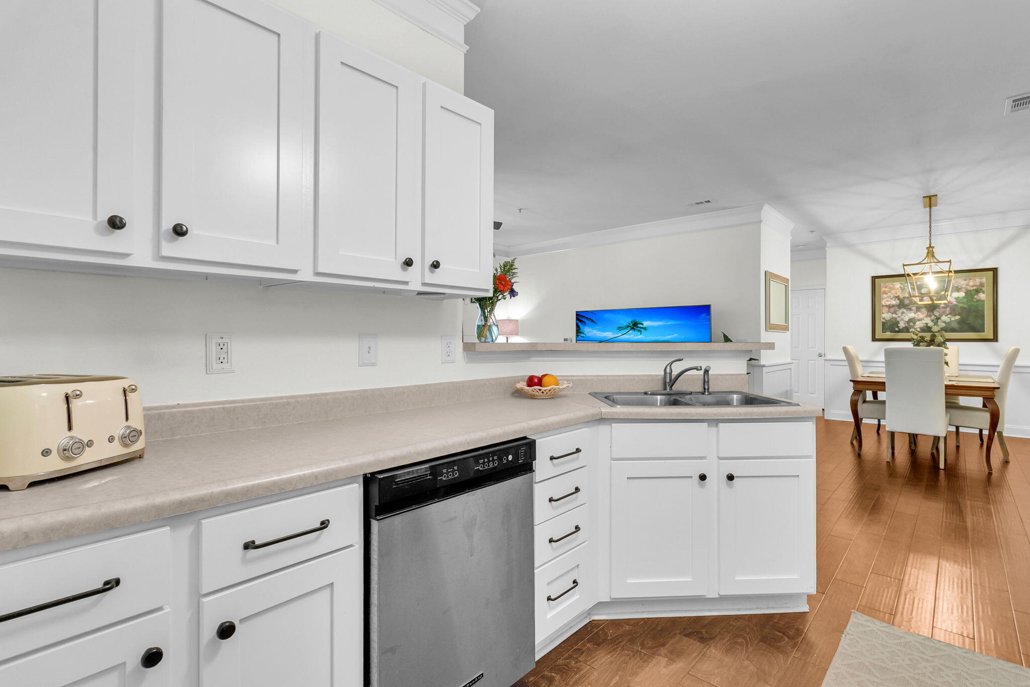 1575 Cambridge Lakes Drive Unit 104e