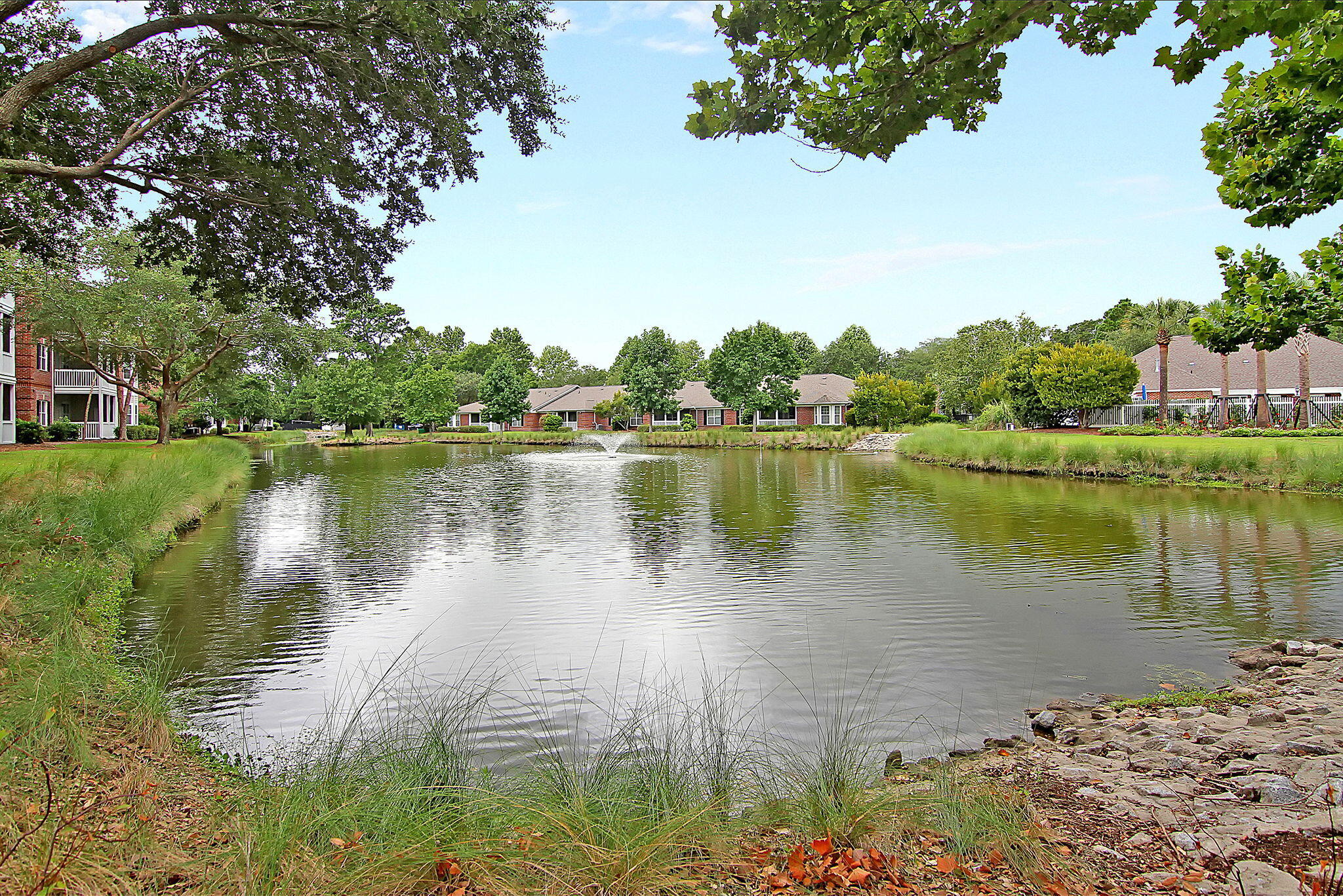 1575 Cambridge Lakes Drive Unit 104e