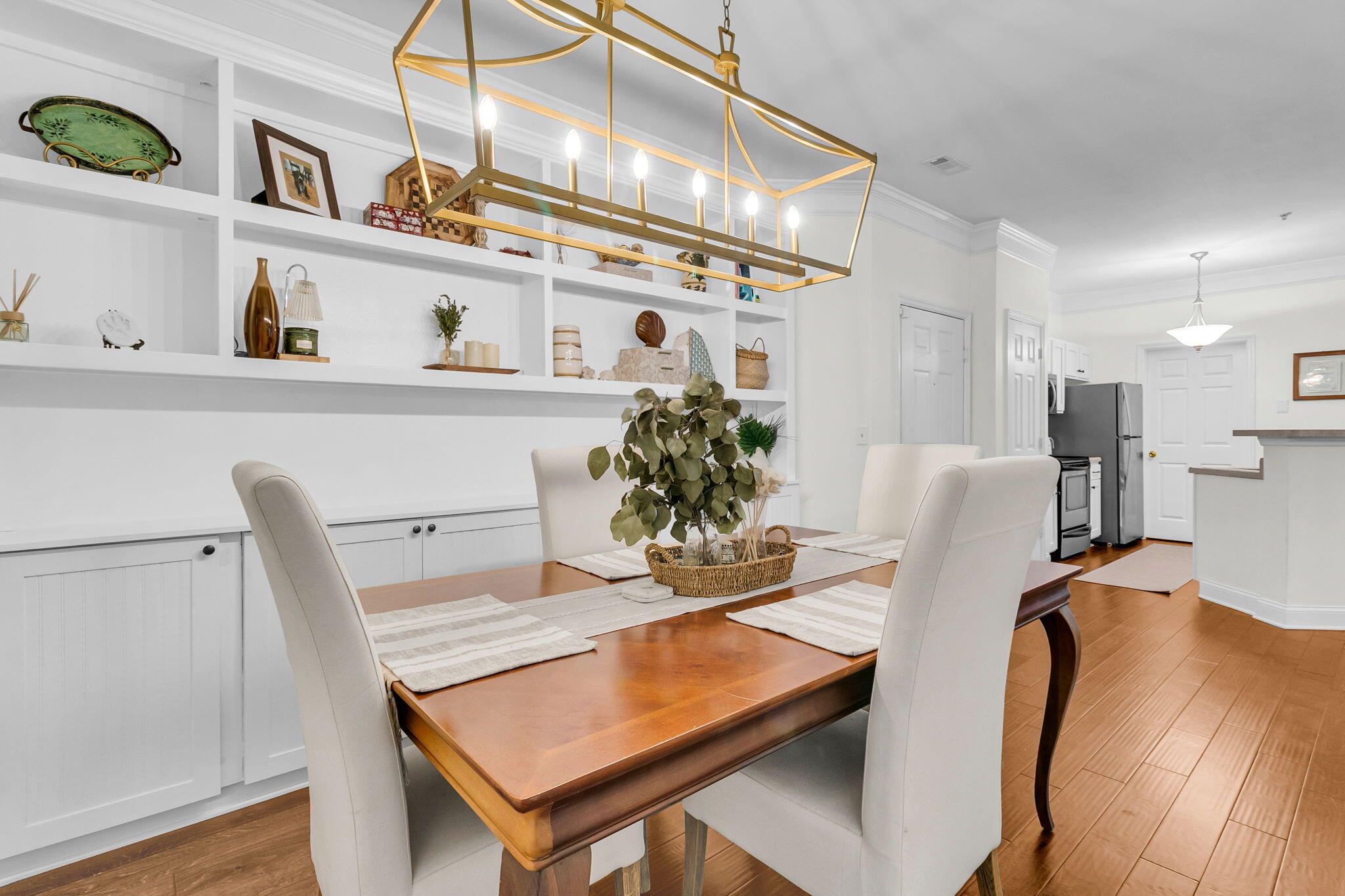 1575 Cambridge Lakes Drive Unit 104e