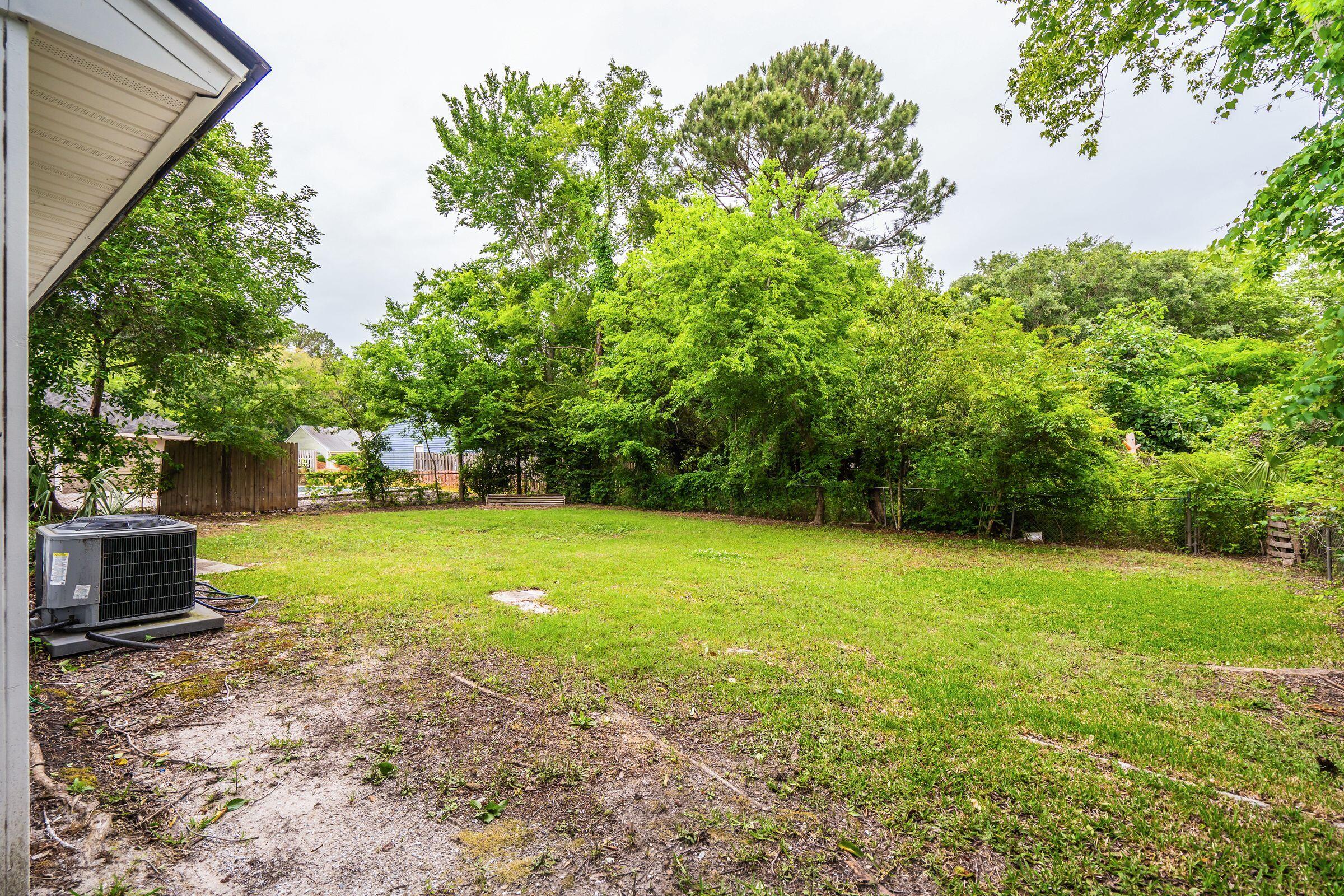 1036 Oakcrest Drive