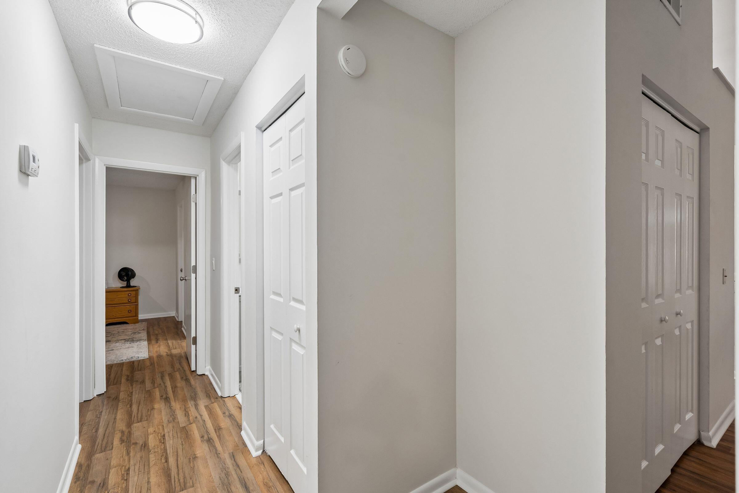 1036 Oakcrest Drive
