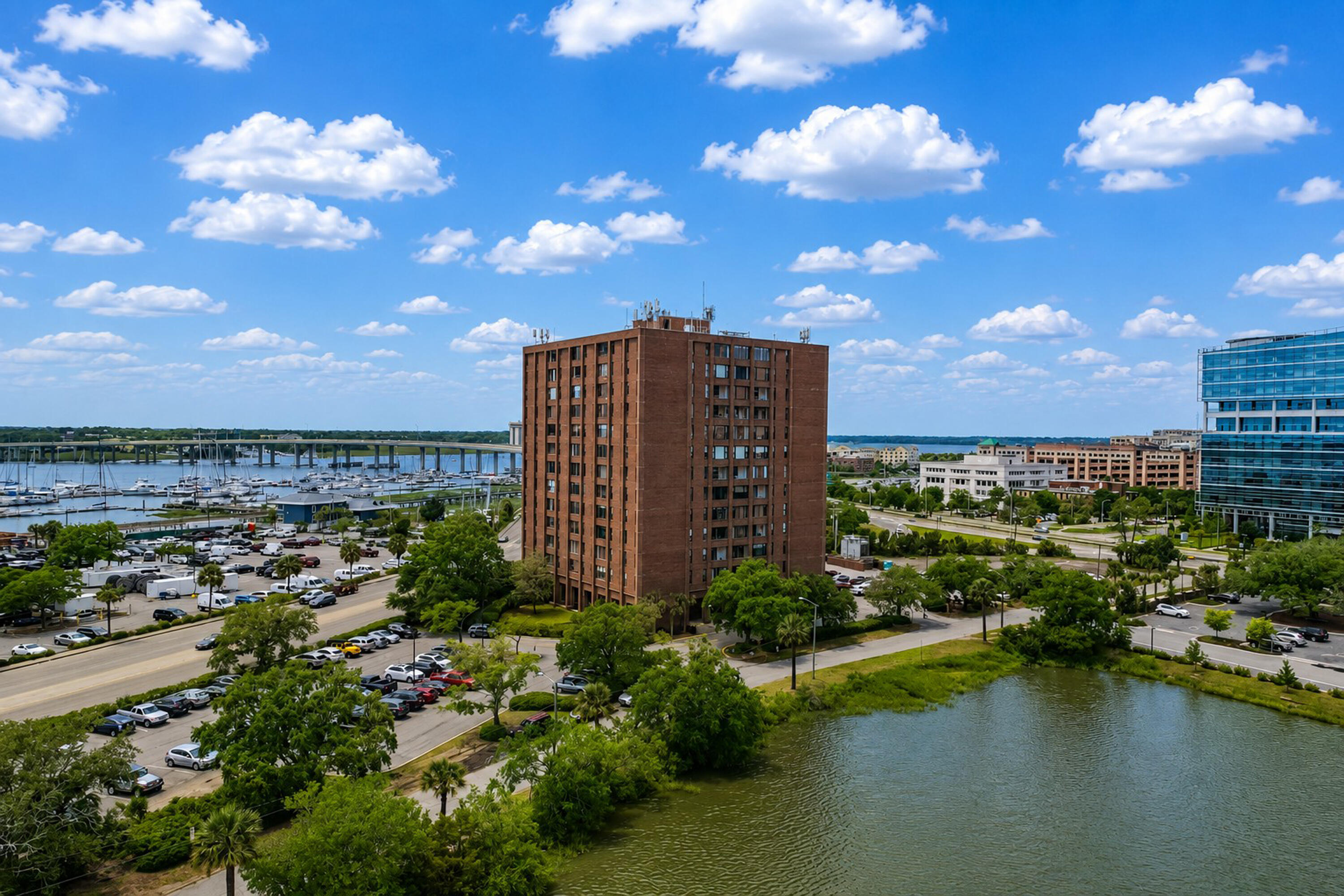 14 Lockwood Drive Apt 3i