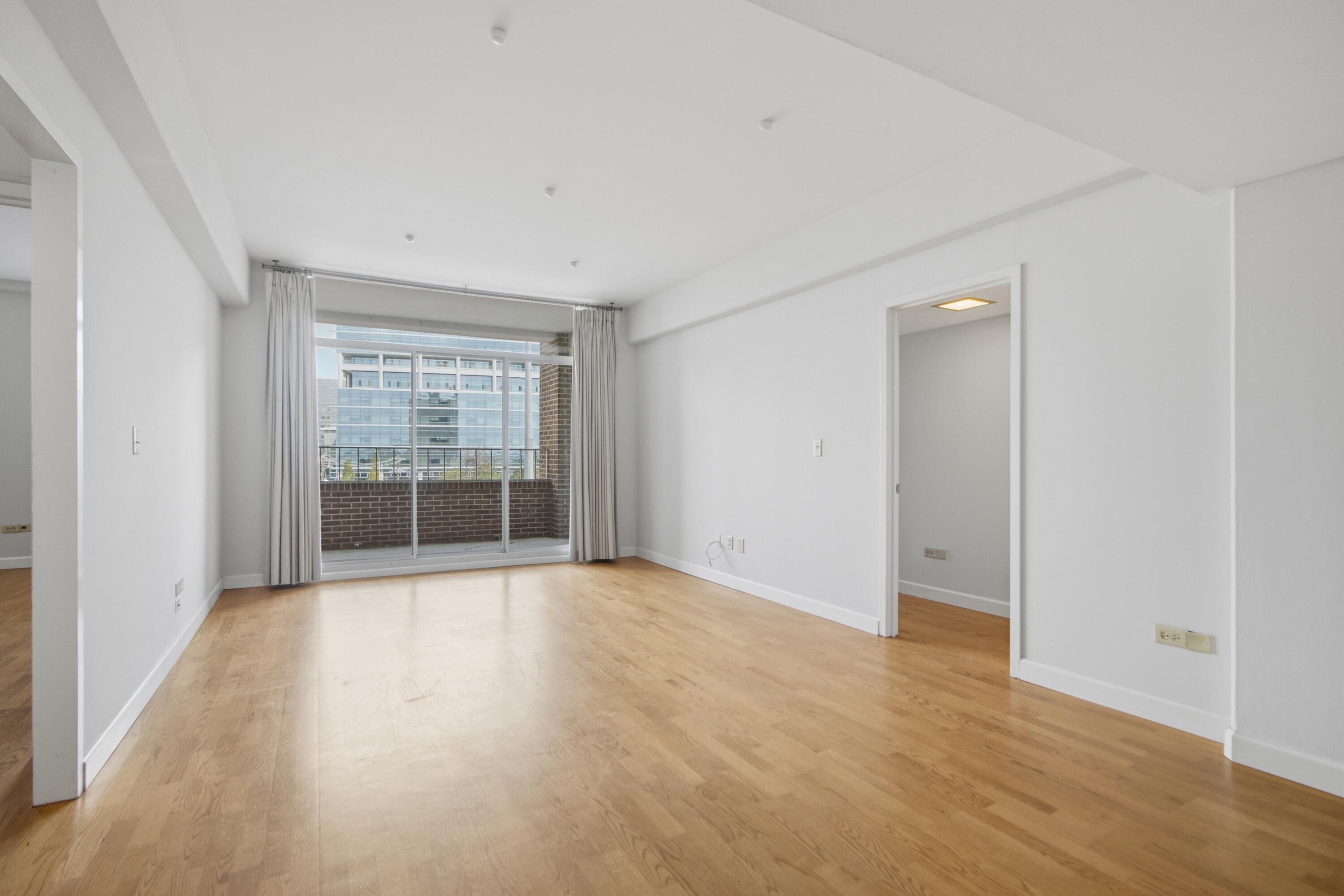 14 Lockwood Drive Apt 3i