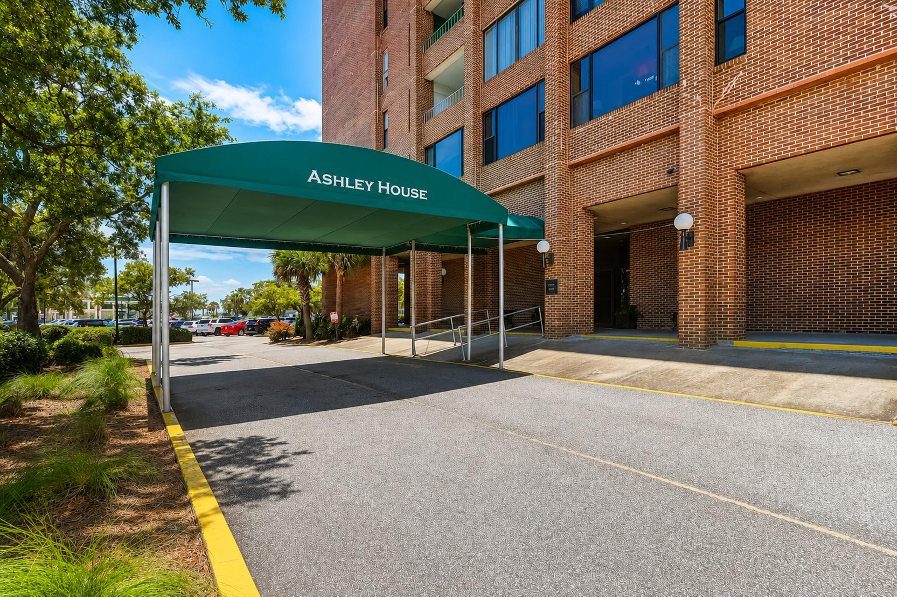 14 Lockwood Drive Apt 3i
