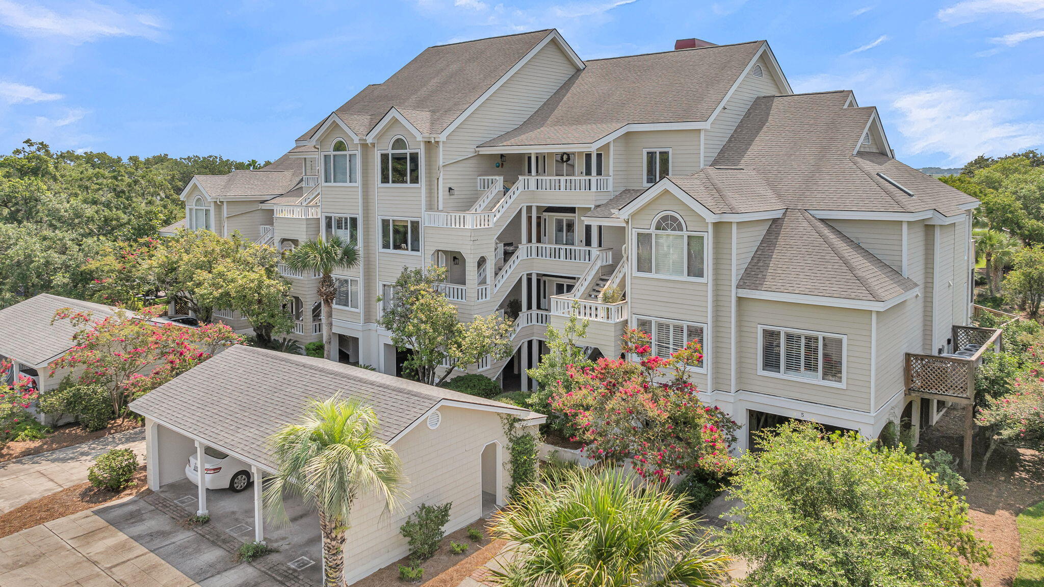 1551 Ben Sawyer Boulevard Unit 5g
