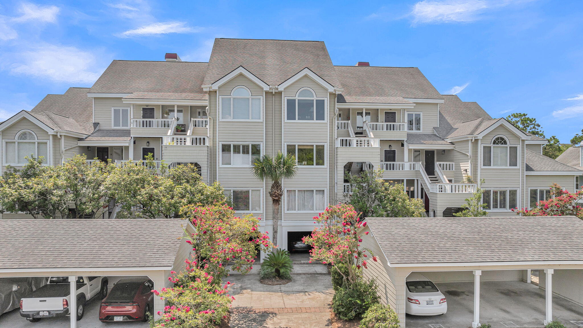 1551 Ben Sawyer Boulevard Unit 5g