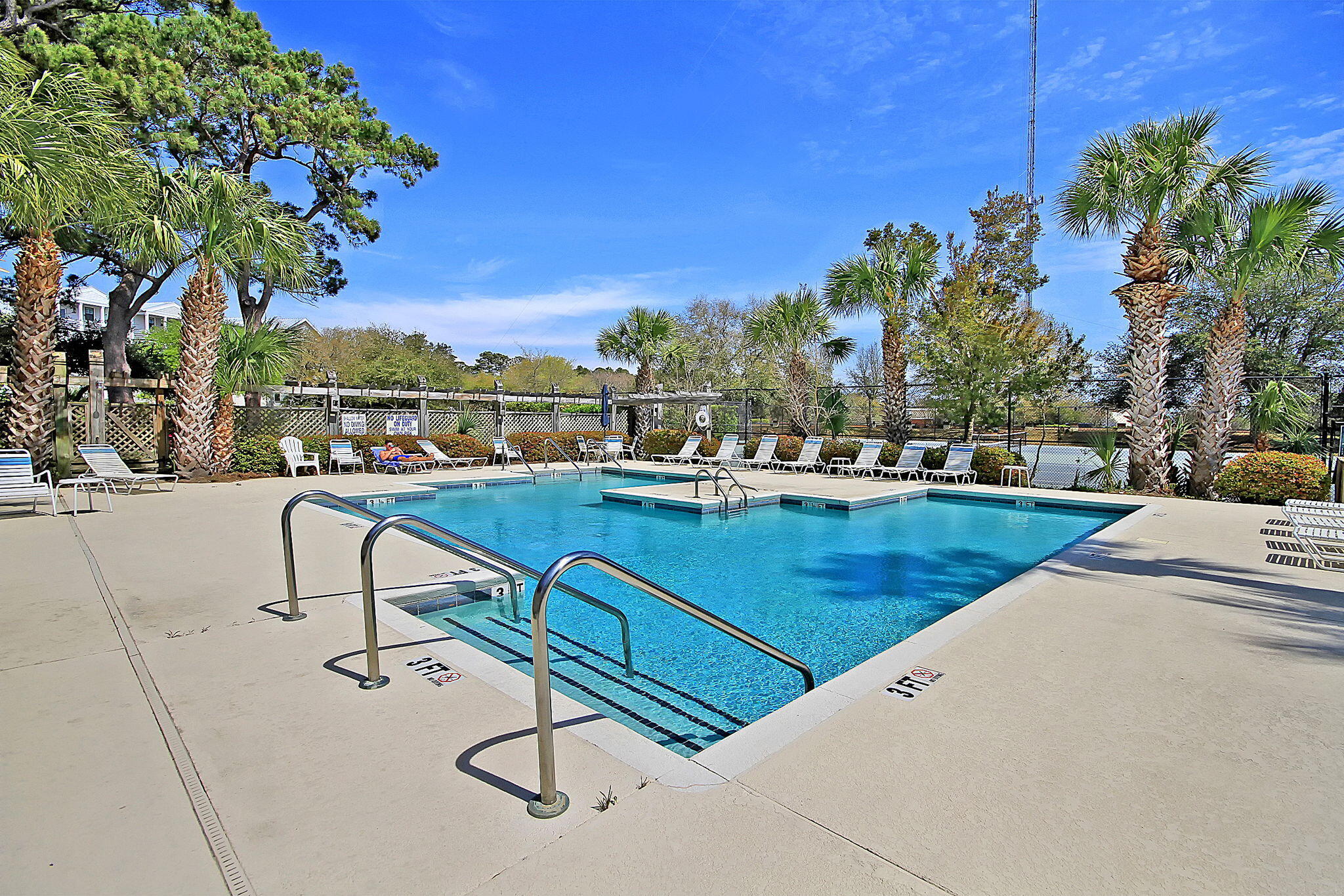 1551 Ben Sawyer Boulevard Unit 5g