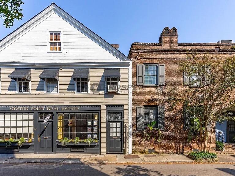 72 1/2 King Street