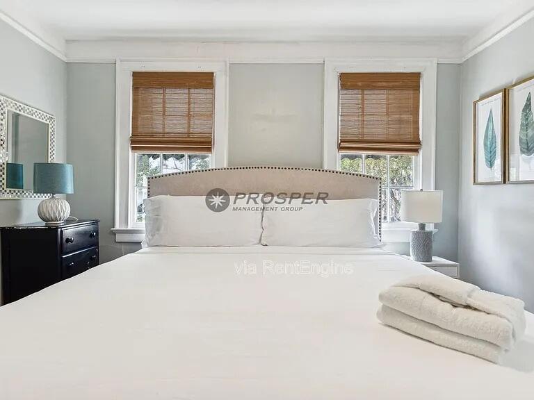 72 1/2 King Street