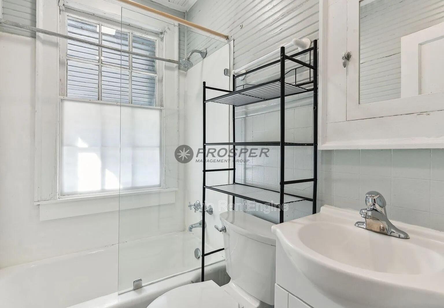 72 1/2 King Street