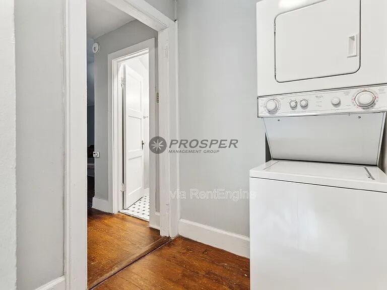 72 1/2 King Street