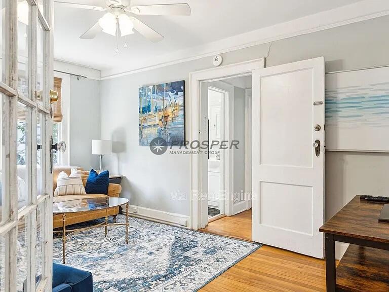 72 1/2 King Street