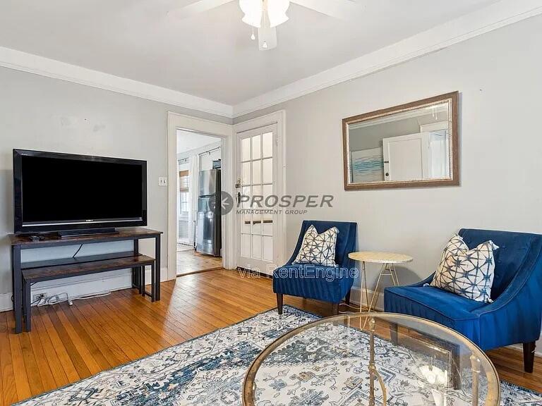 72 1/2 King Street