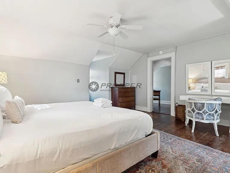 72 1/2 King Street