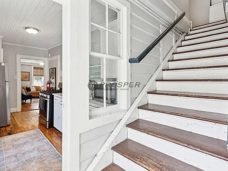 72 1/2 King Street