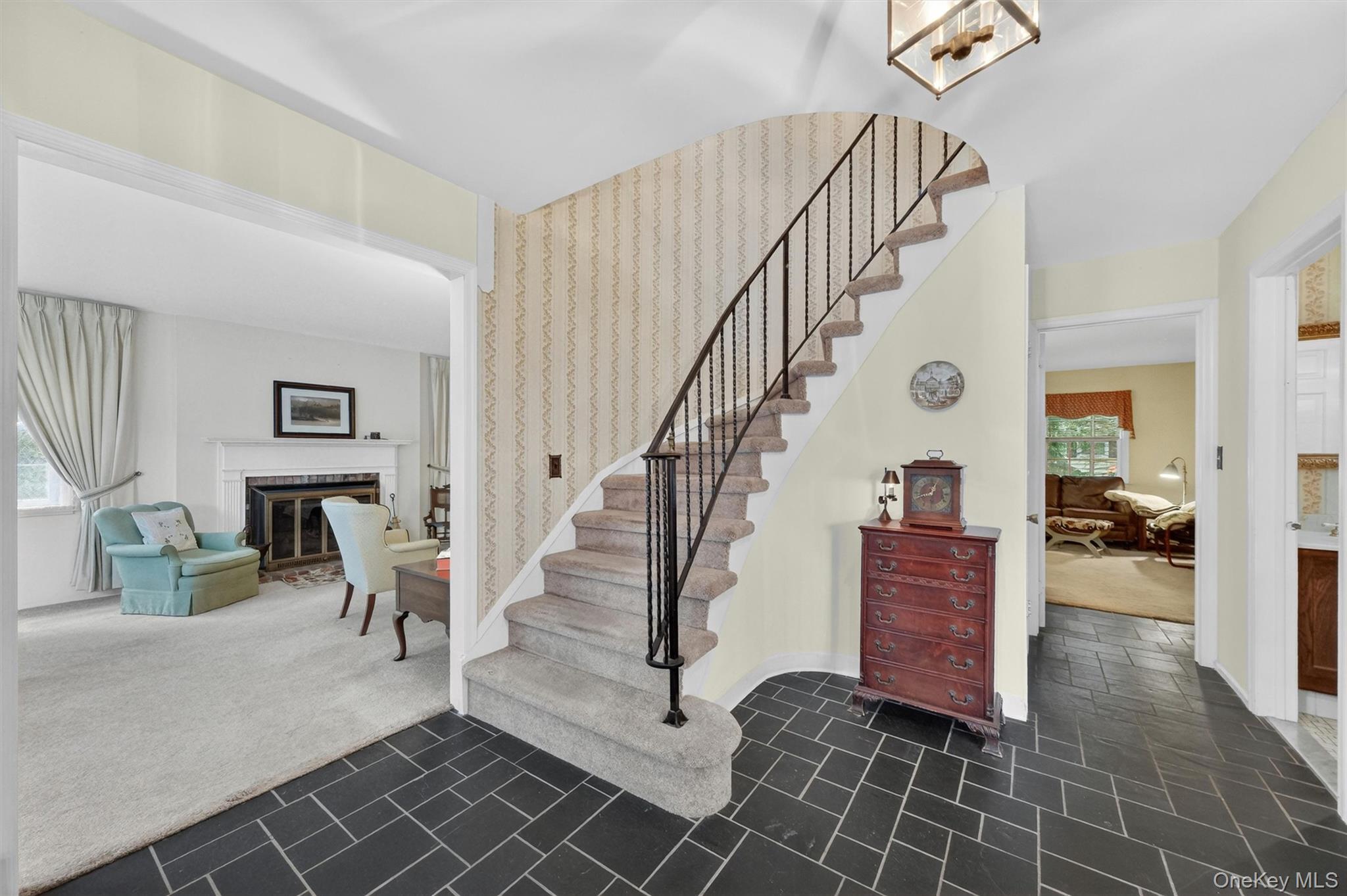 1 Taft Place