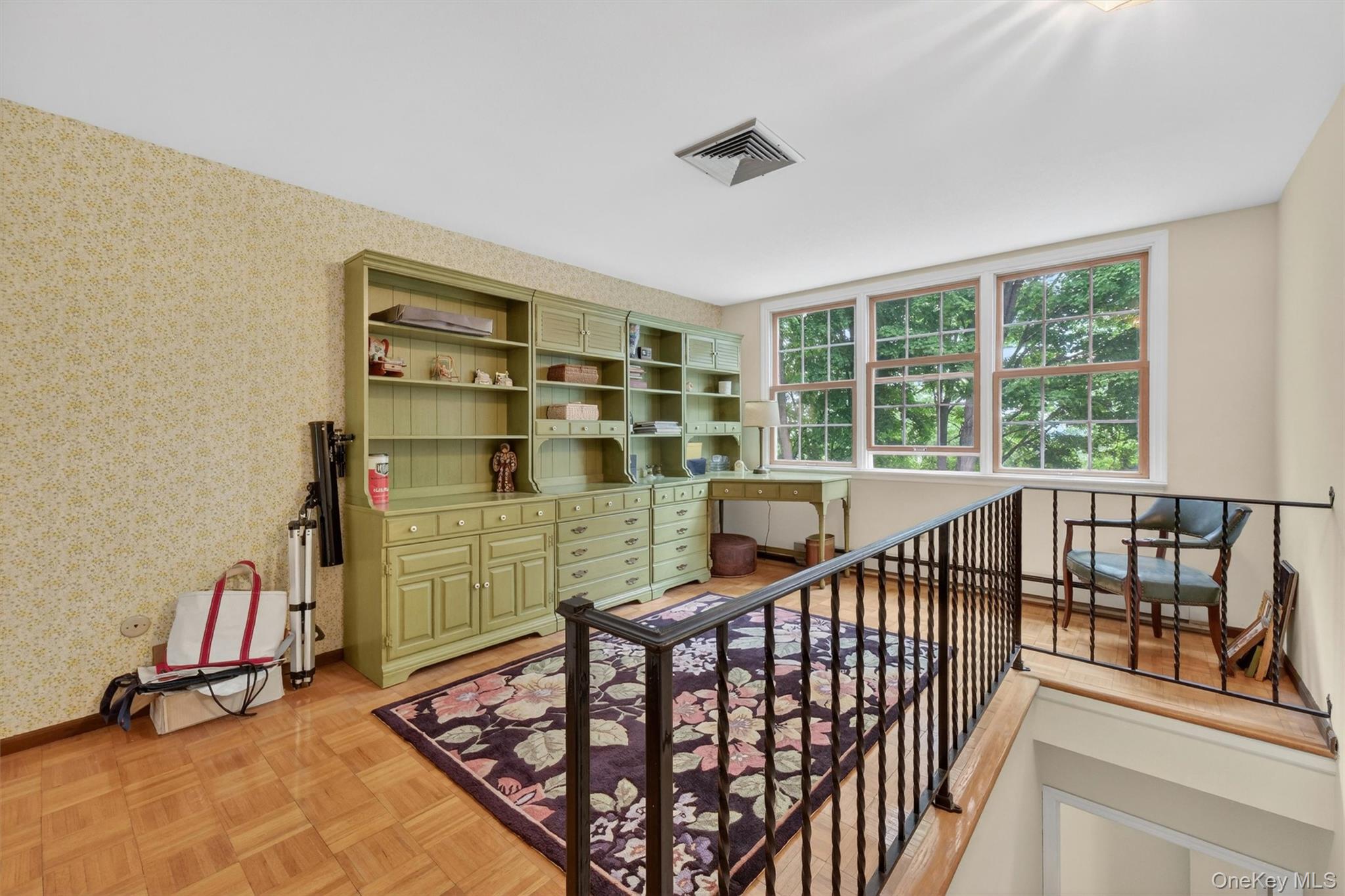 1 Taft Place
