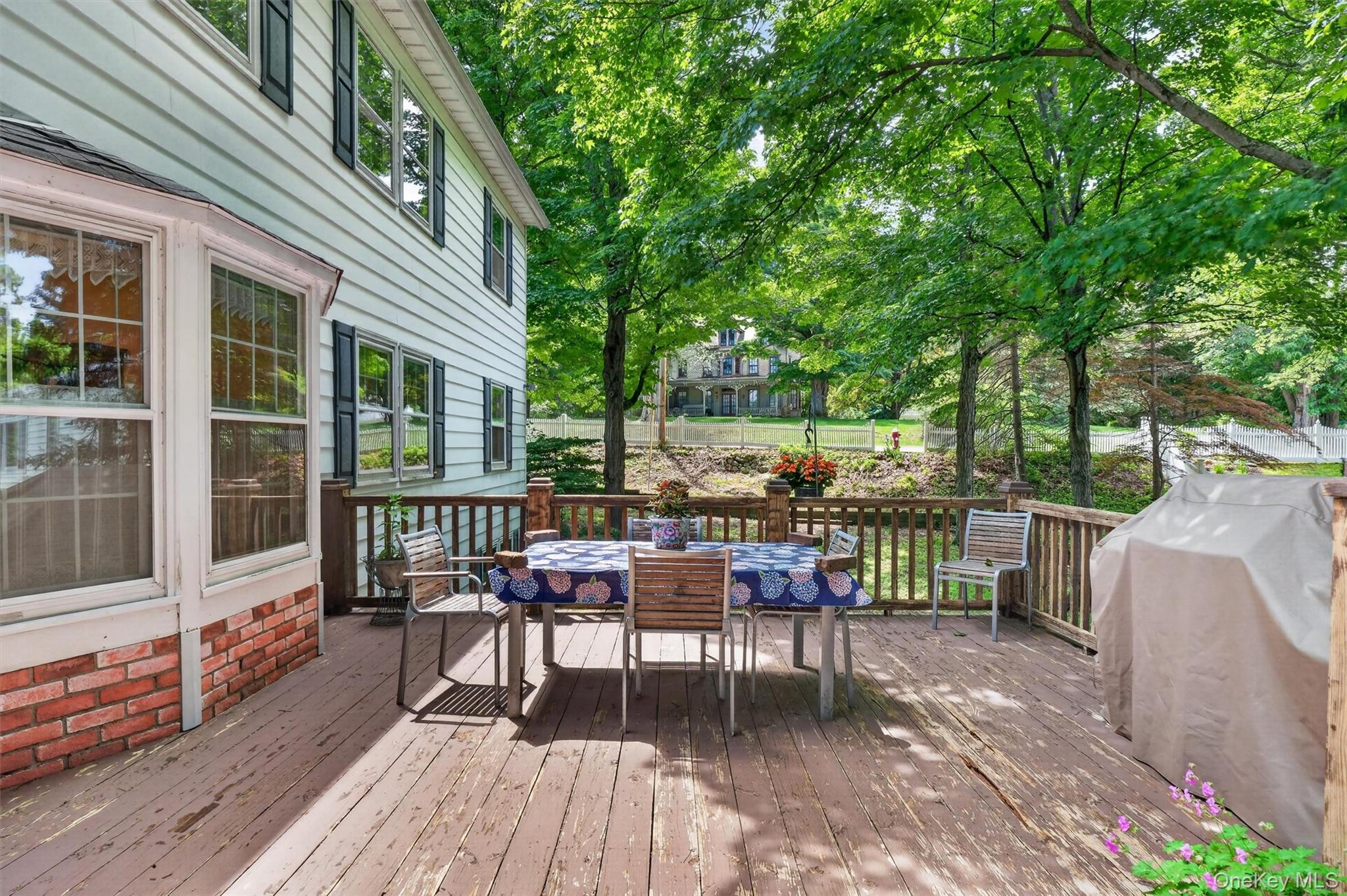 1 Taft Place