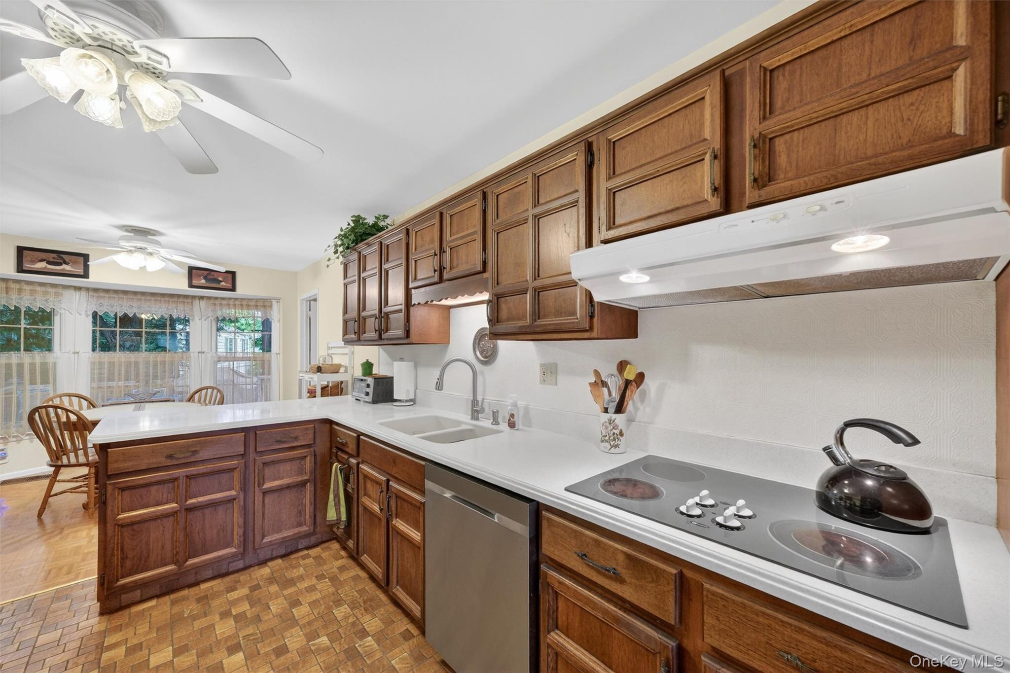 1 Taft Place