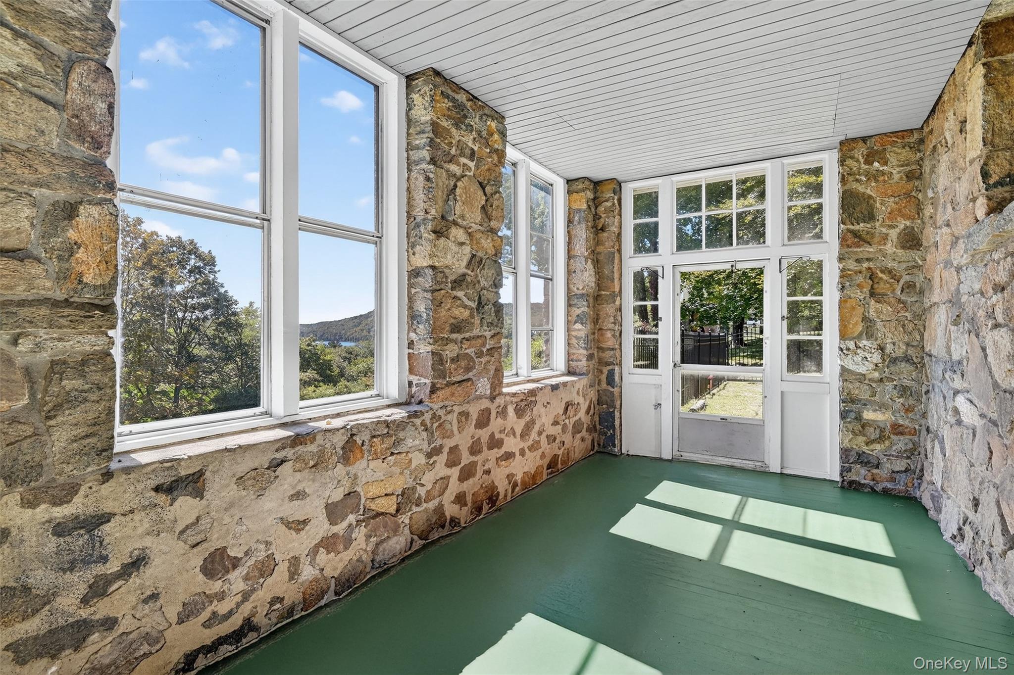 74 Tower Hill Loop E