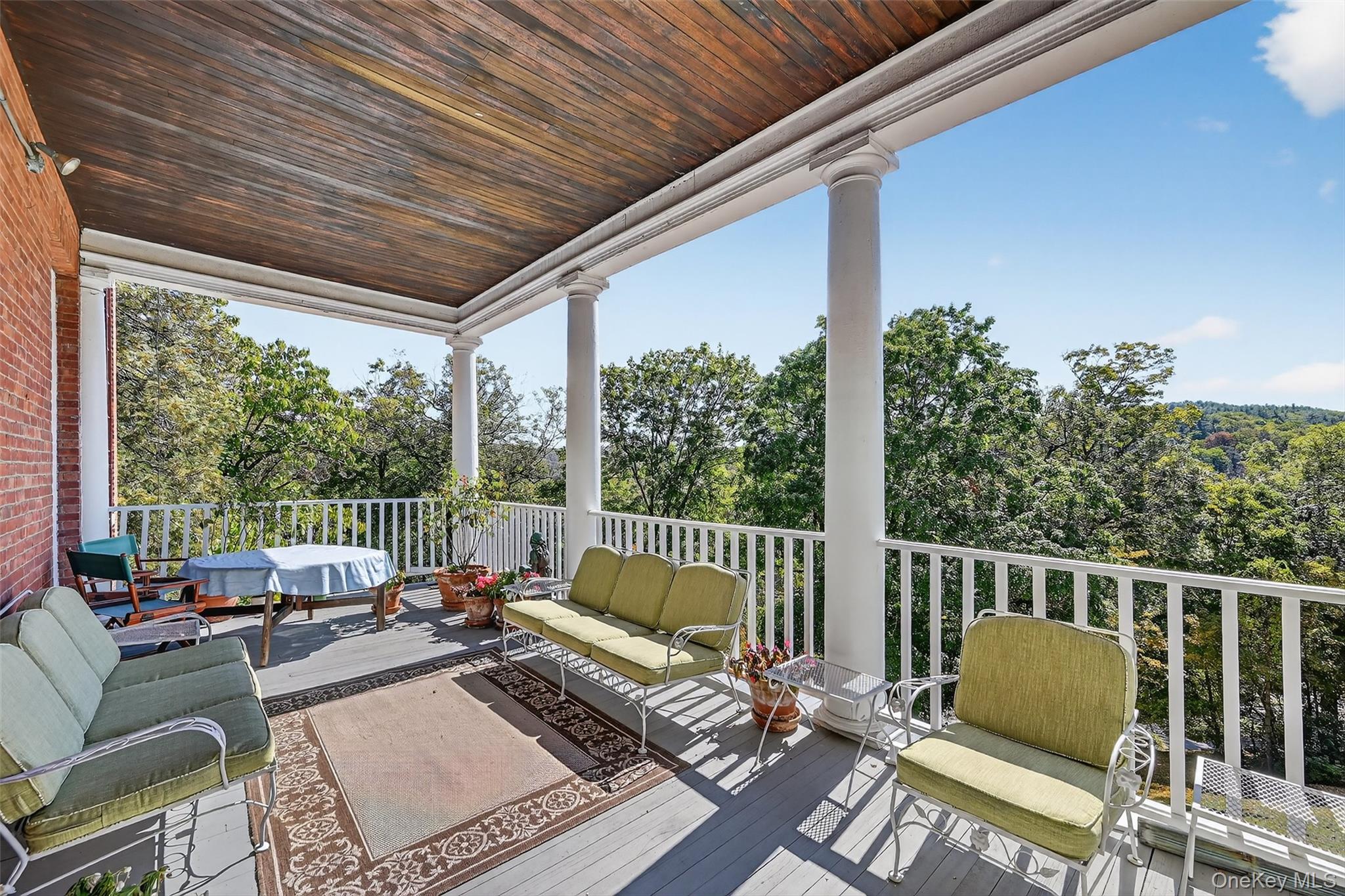 74 Tower Hill Loop E