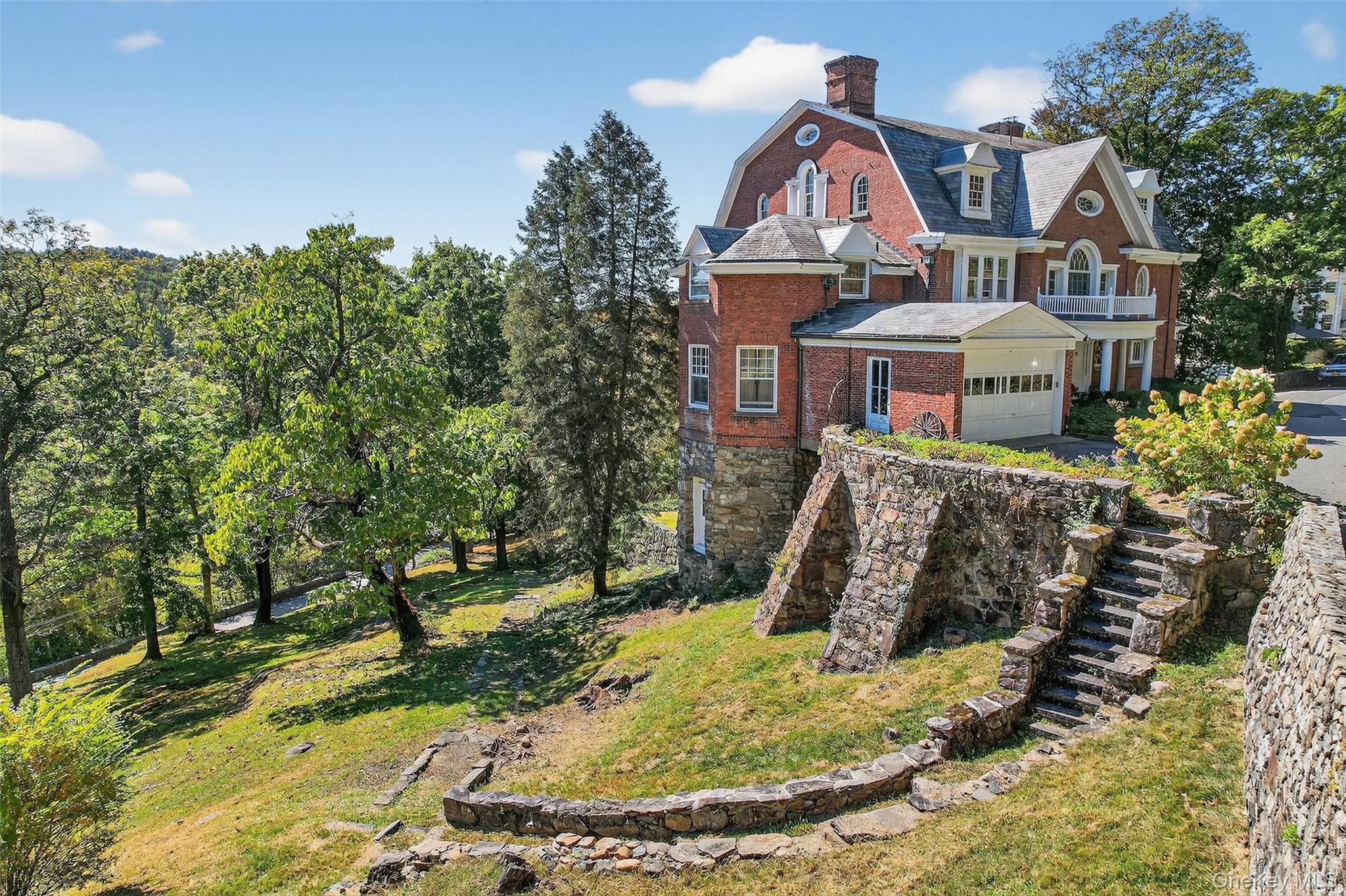 74 Tower Hill Loop E