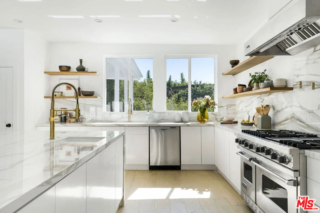 2600 Zorada Dr