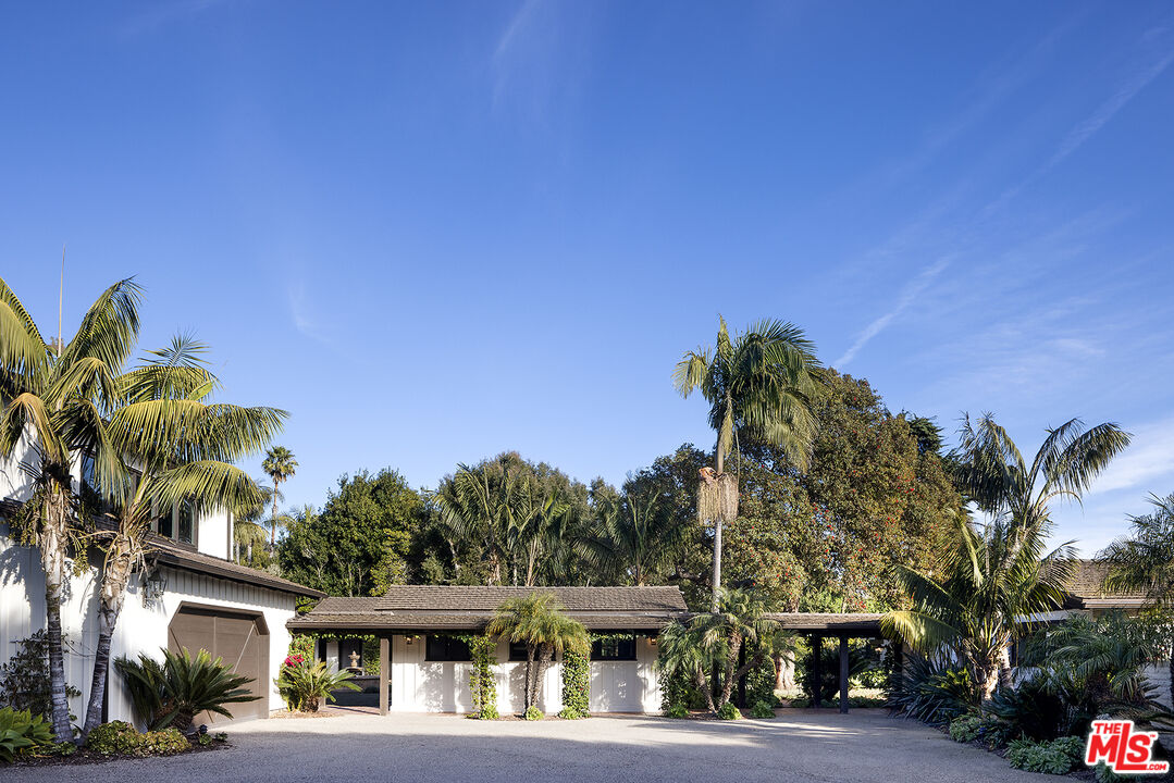 4295 Marina Dr