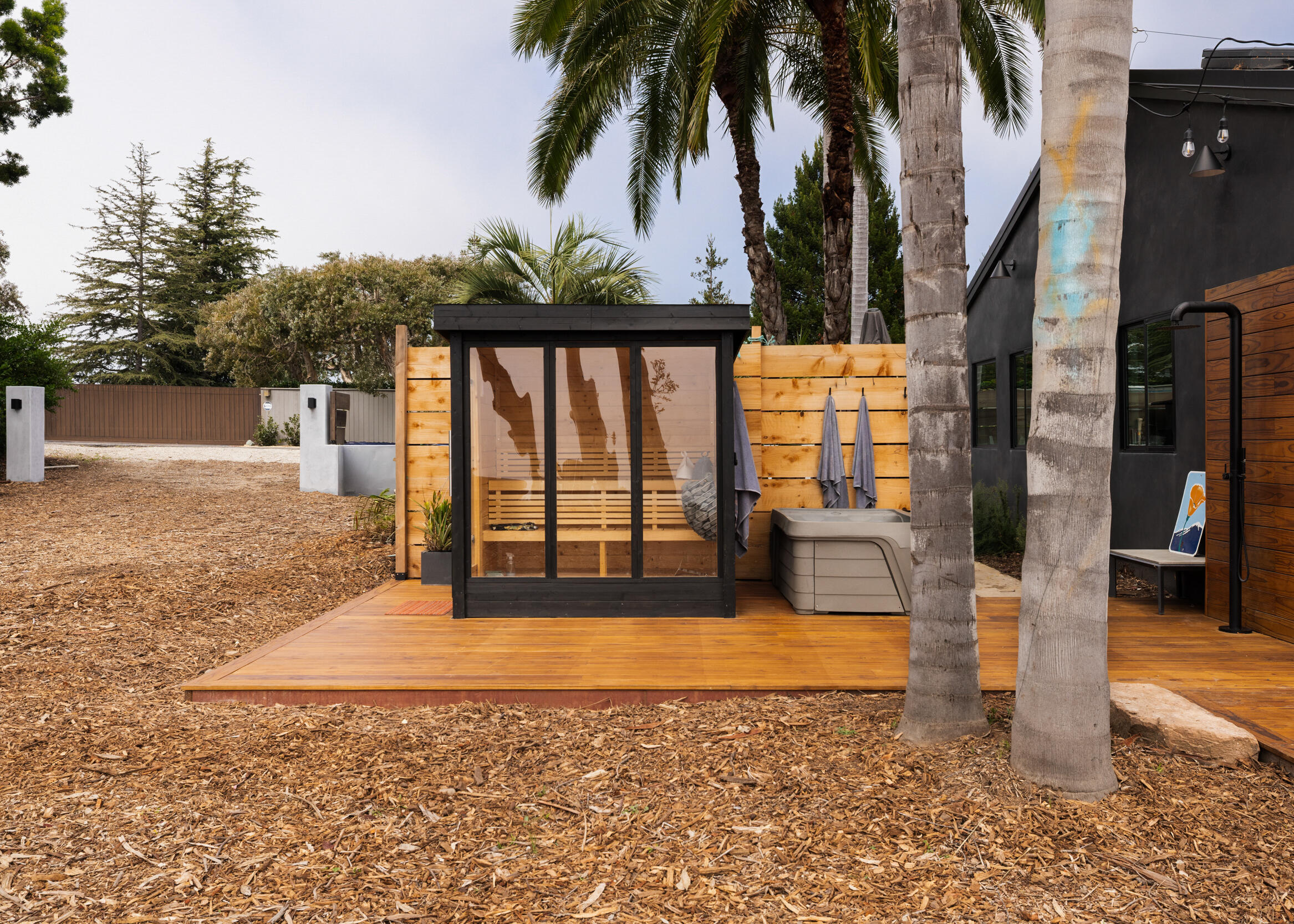 6635 Arozena Lane