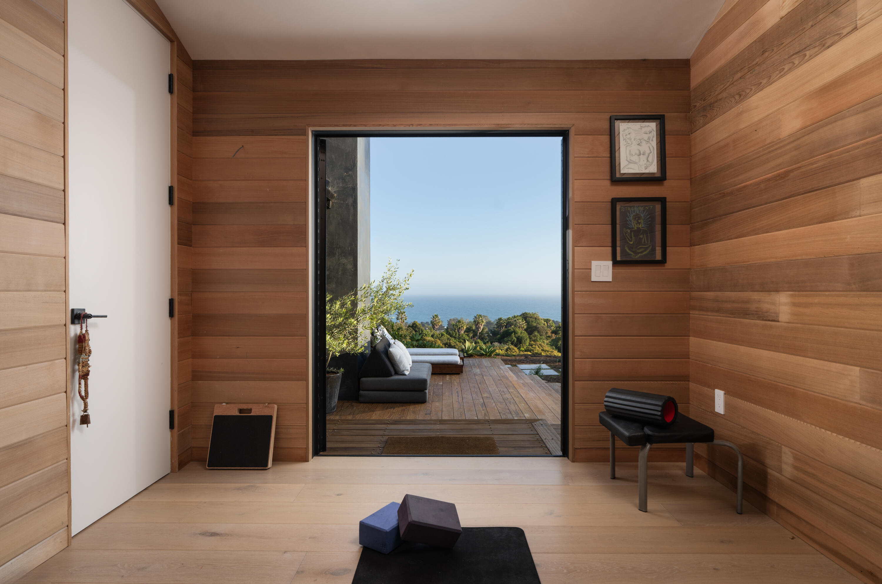 6635 Arozena Lane