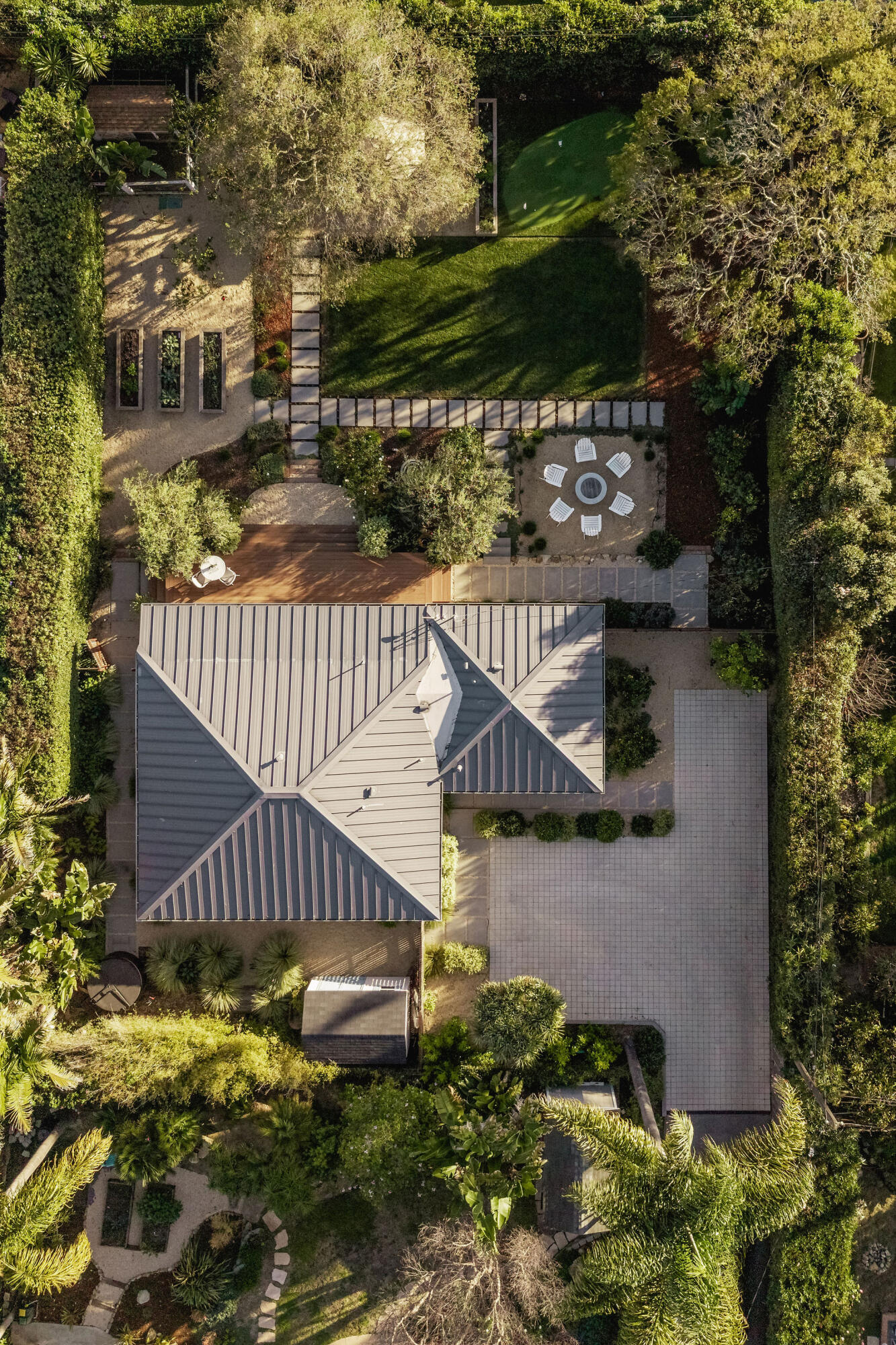 1437 San Miguel Avenue