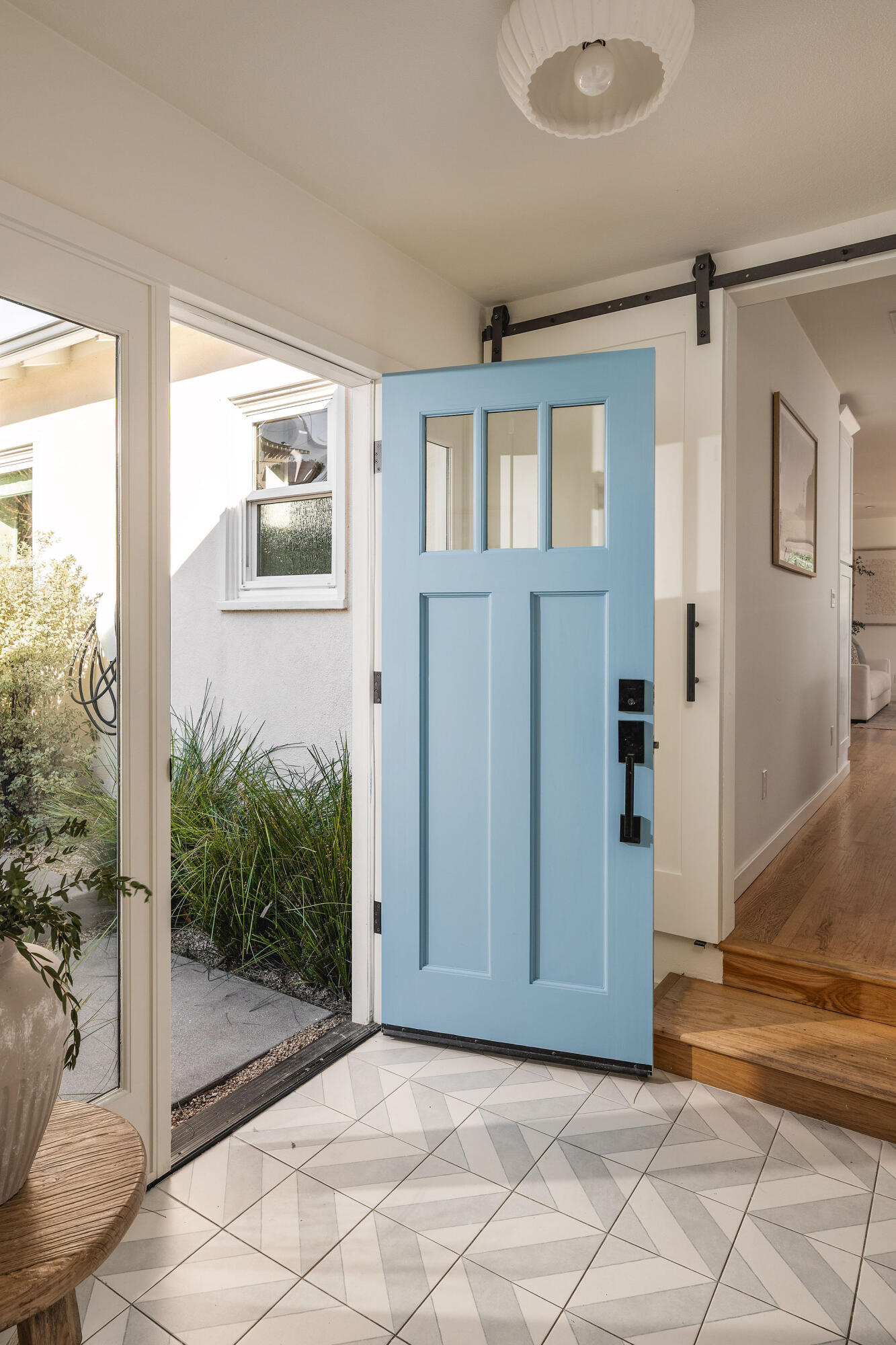 1437 San Miguel Avenue