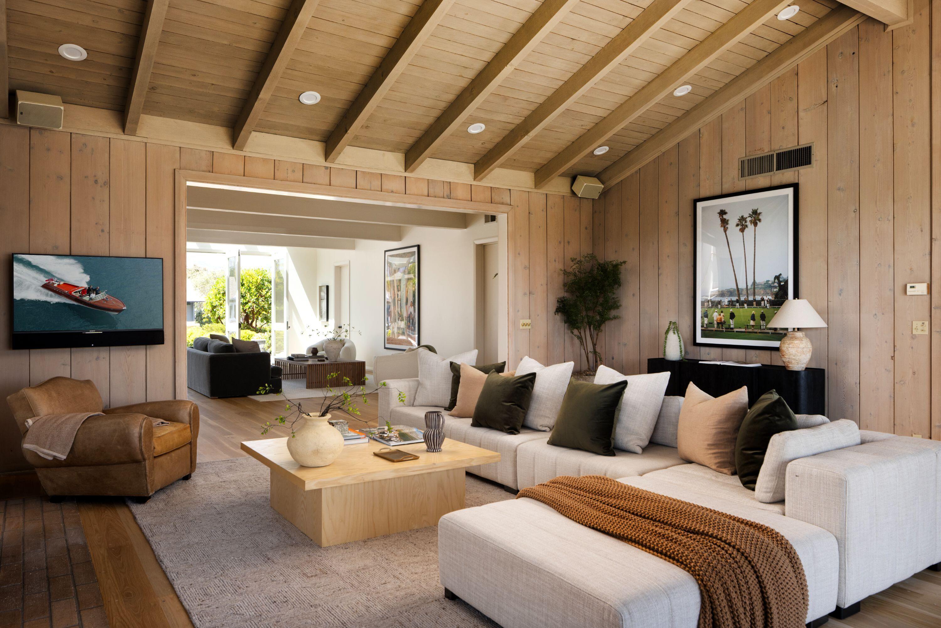 4217 Avenue Del Mar